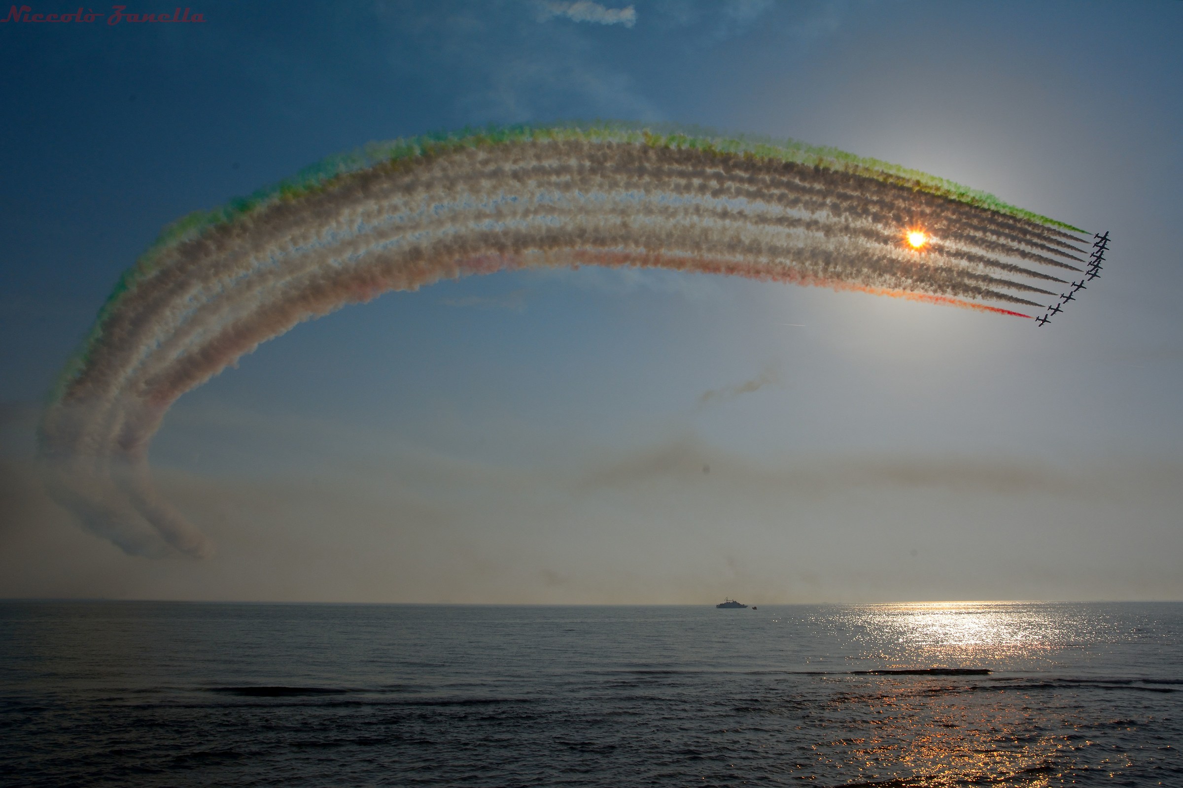Il tricolore ad arco