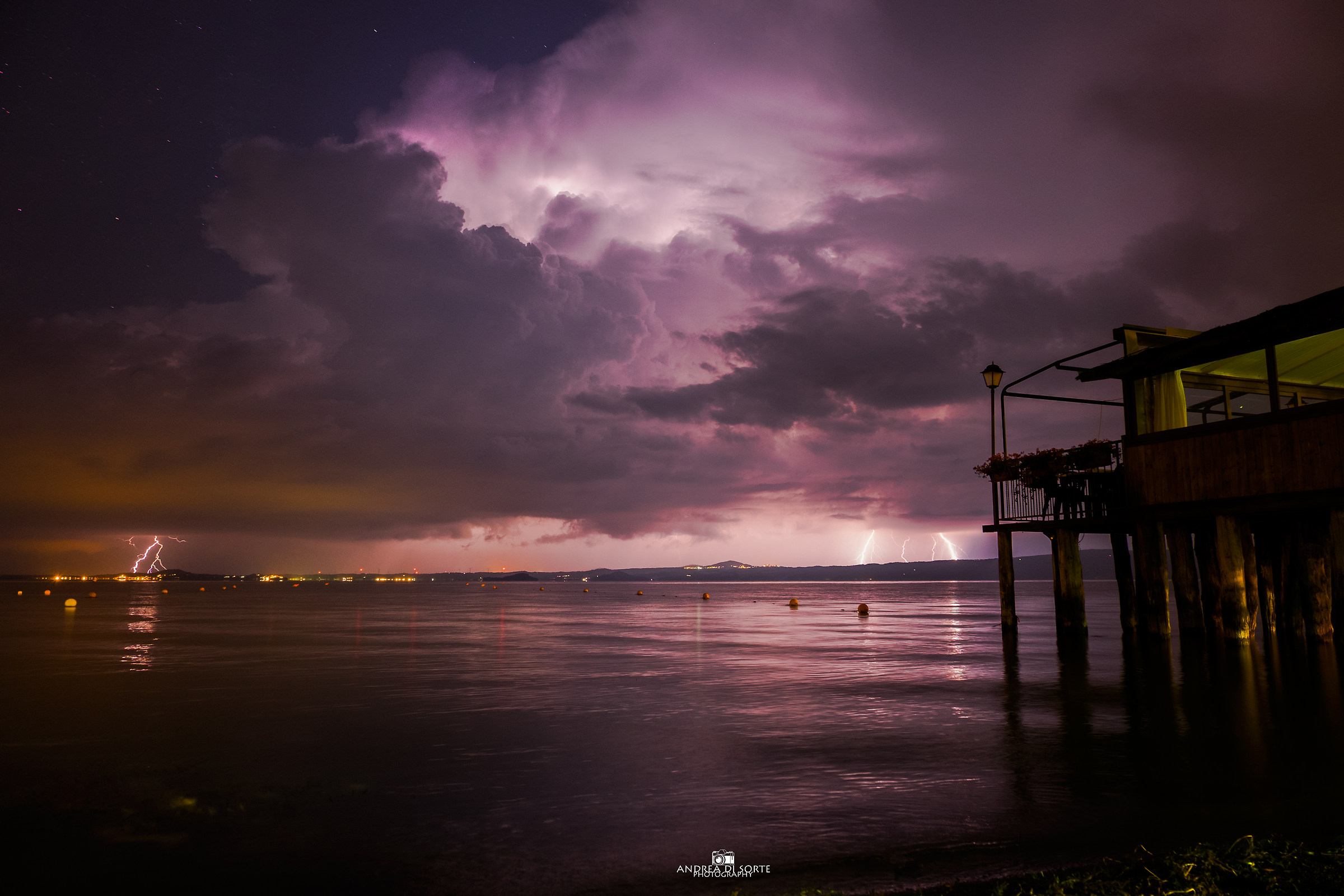 Lightning on the lake
