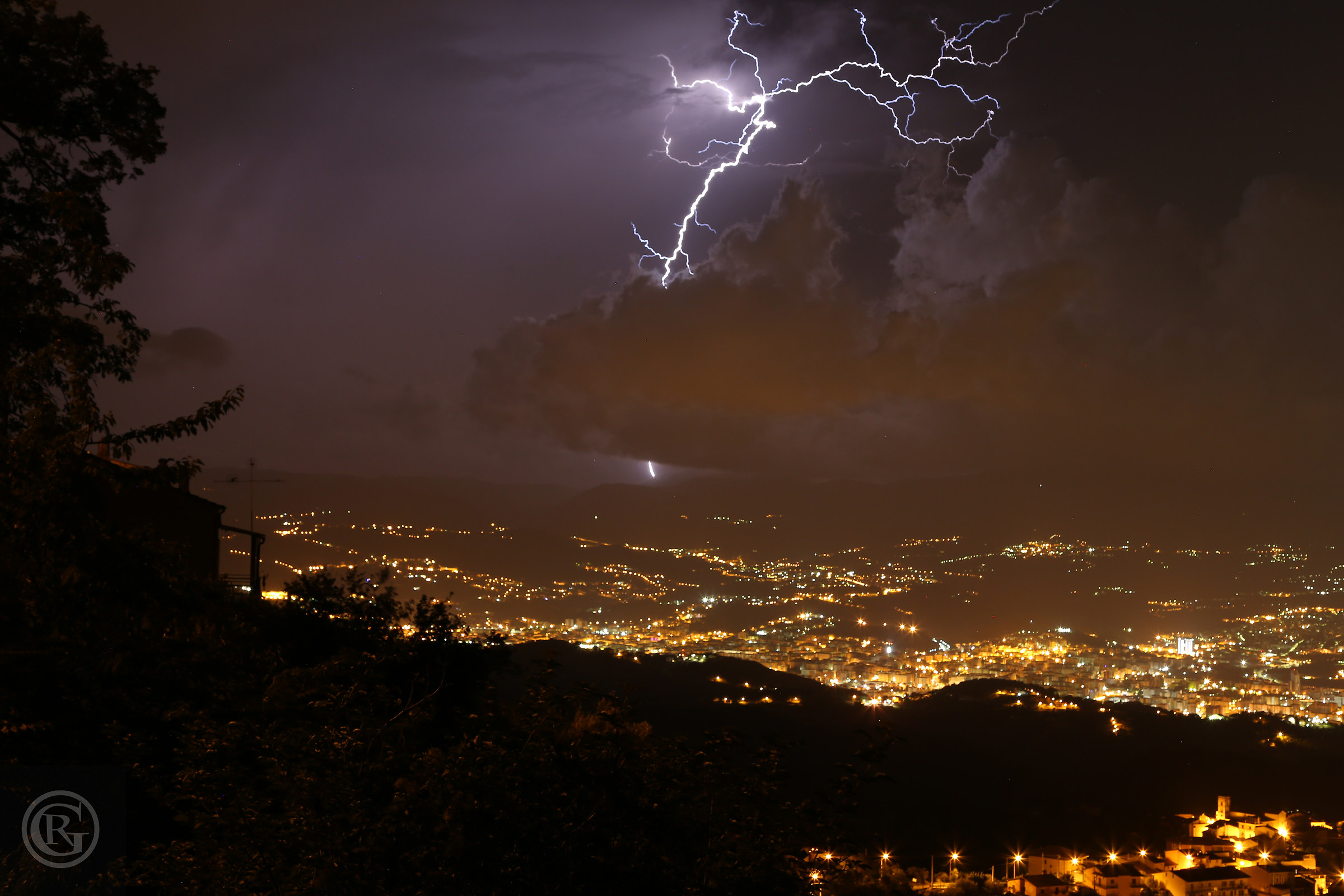 canon 6D , 24-105mm 30" f4 iso 1600