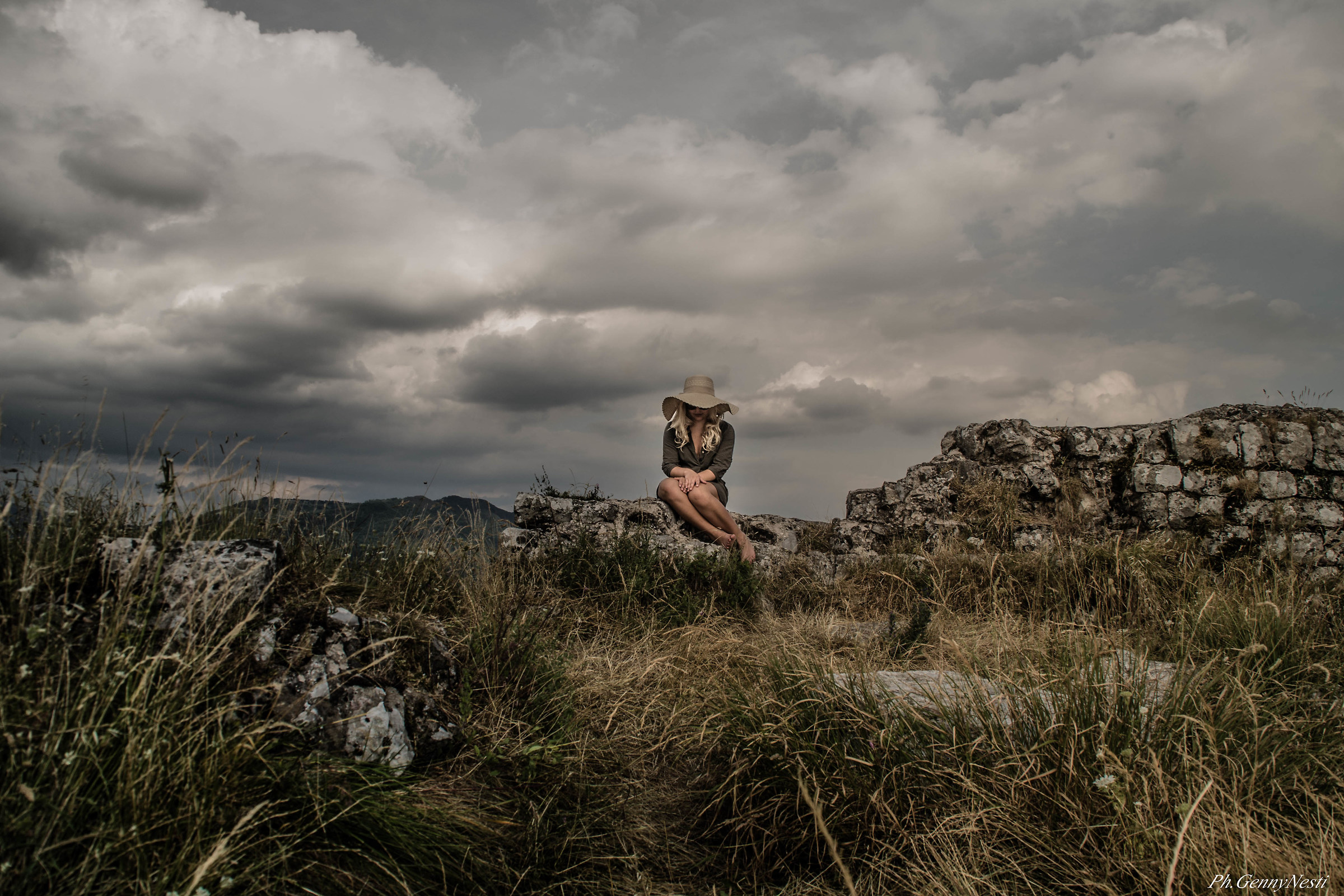 The photograph is to steal moments to time