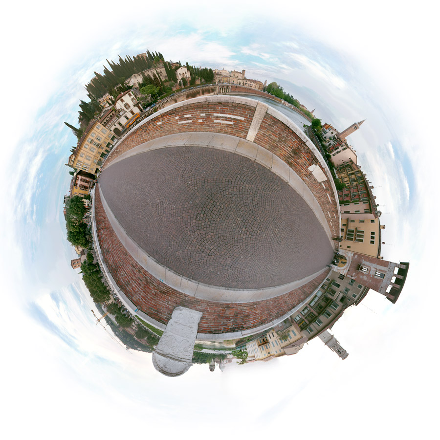 Ponte Pietra - Planet