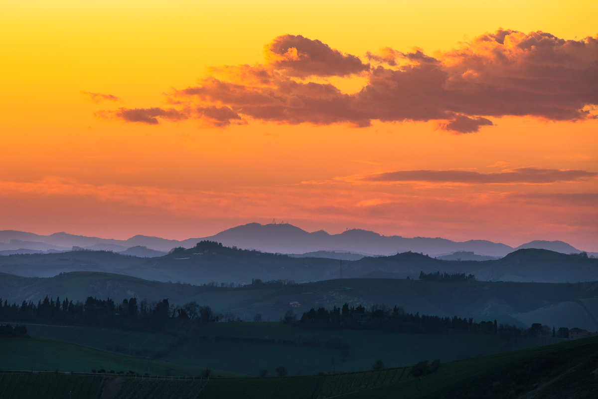 Colline romagnole al tramonto