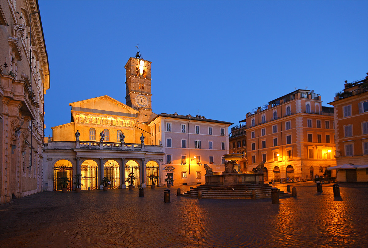Piazza Santa Maria in Trastevere
