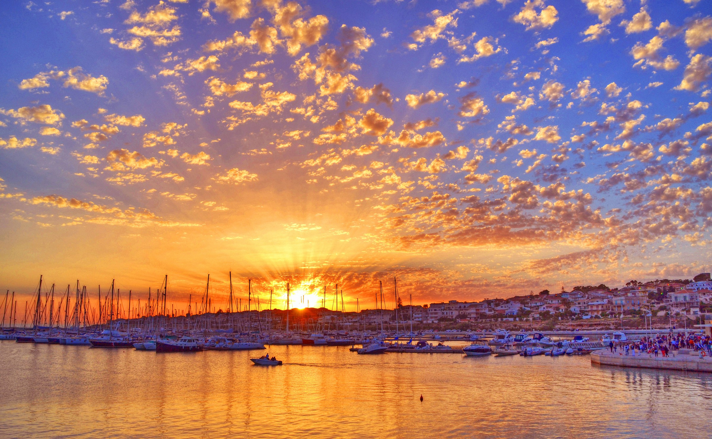 Tramonto Porto Turistico a Marina di Ragusa HDR
