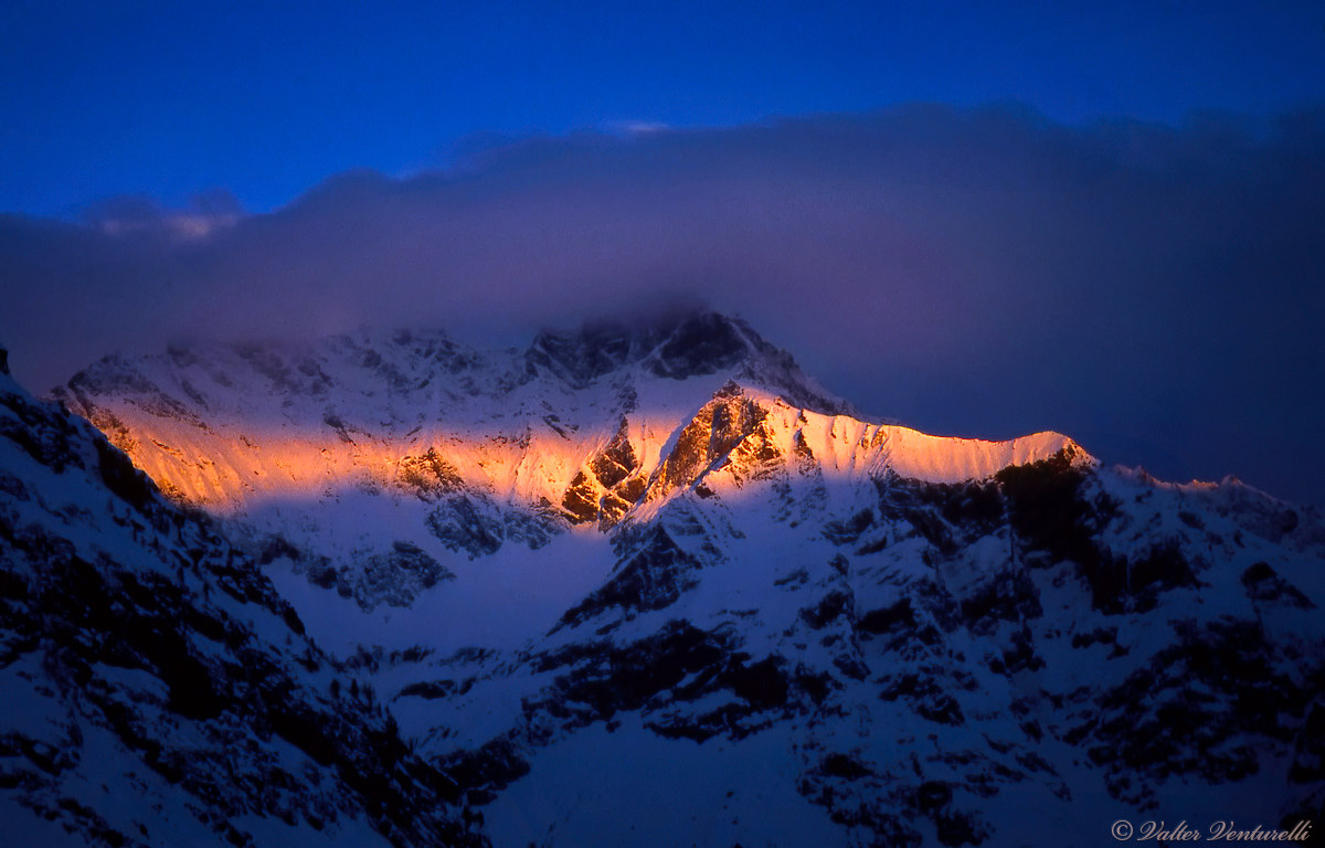 A shaft of light at dawn ...