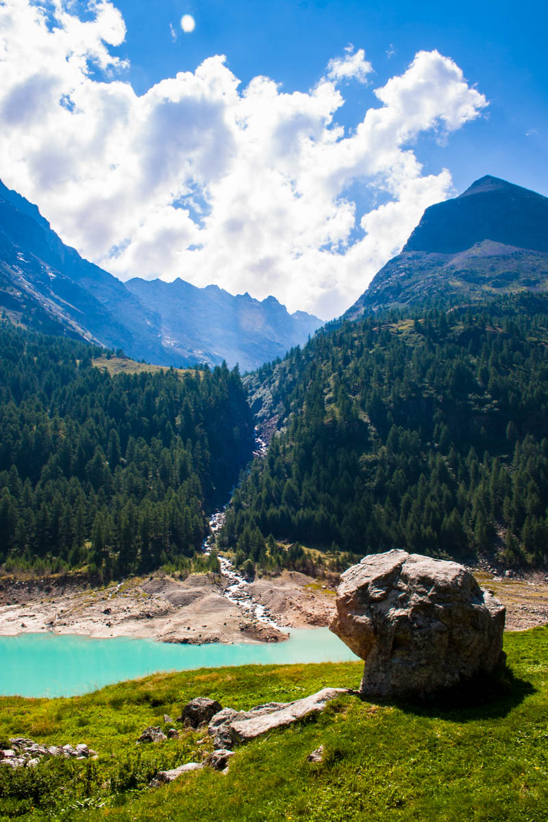 Lake of Place Moulin