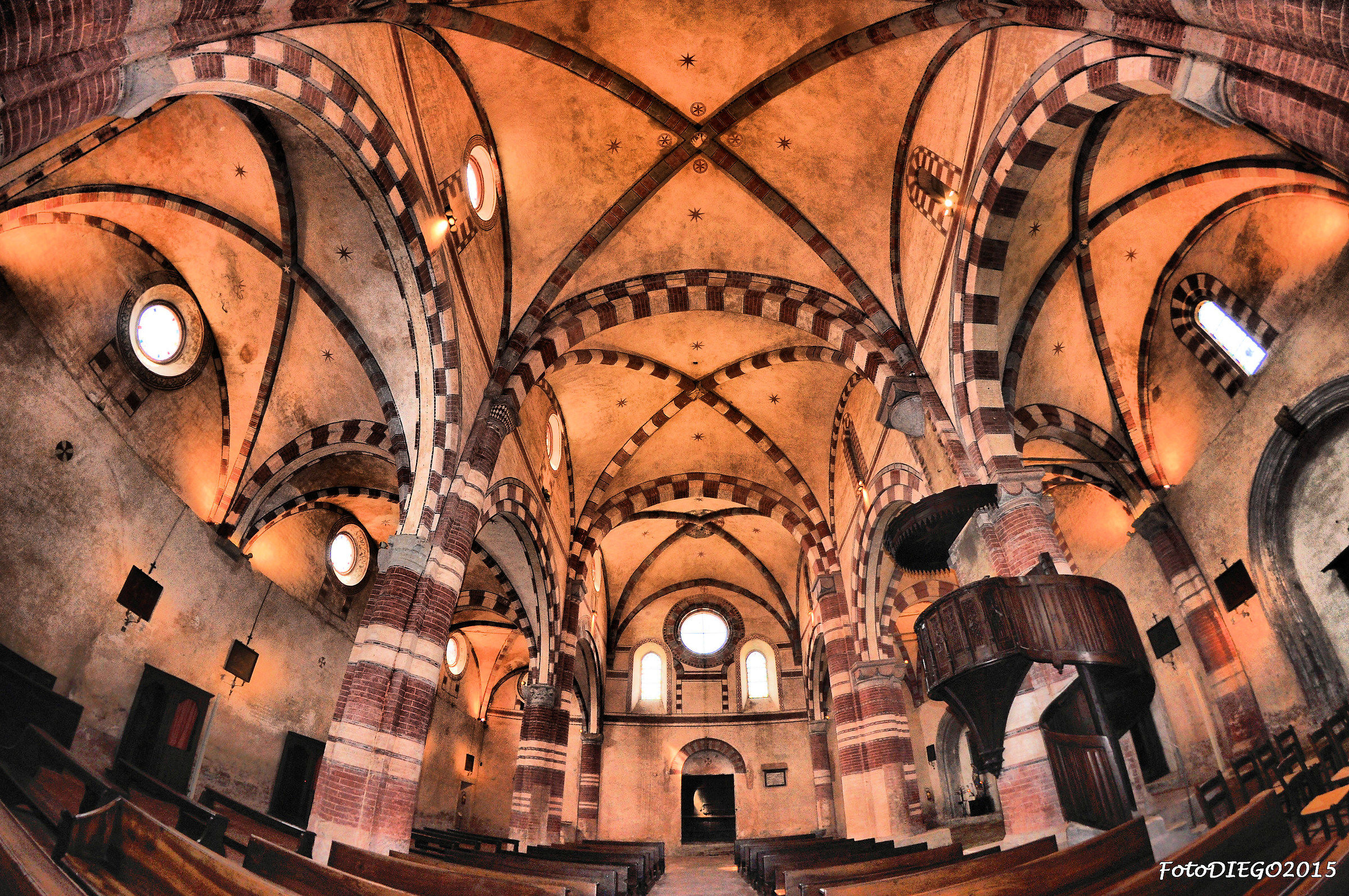 Abbazia di Staffarda, la chiesa