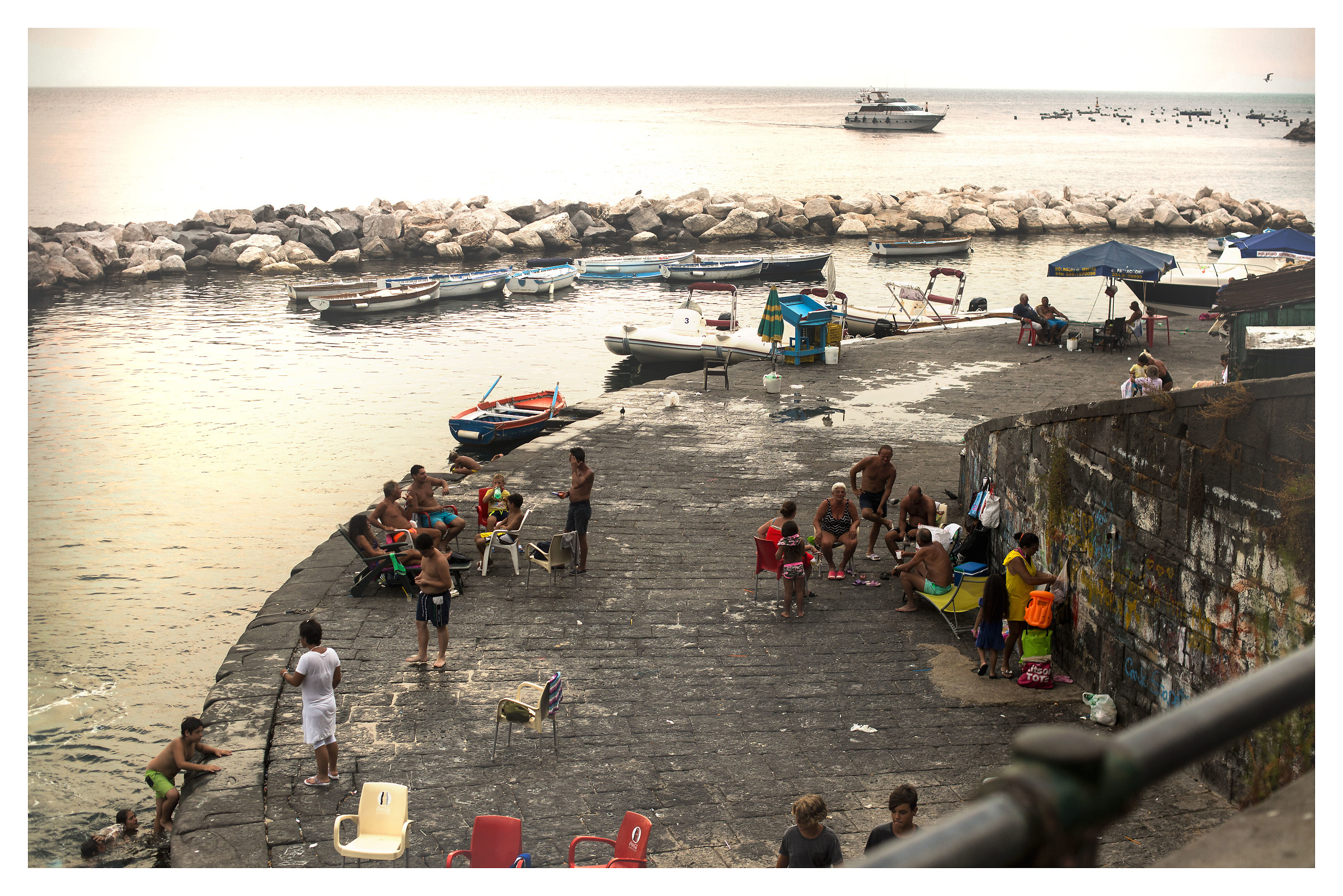 Day at the beach in the city of Naples