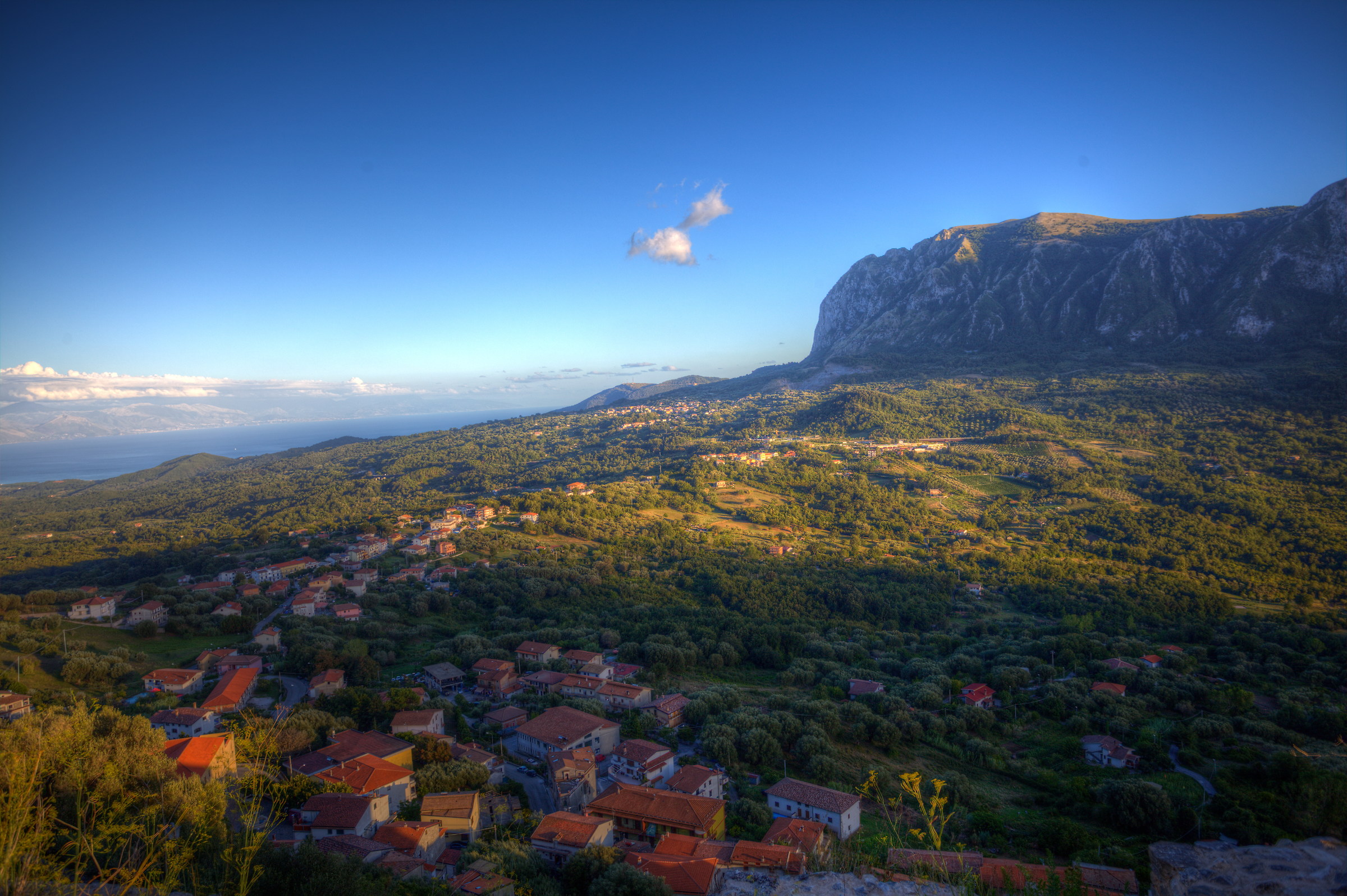 Roccagloriosa dal castello