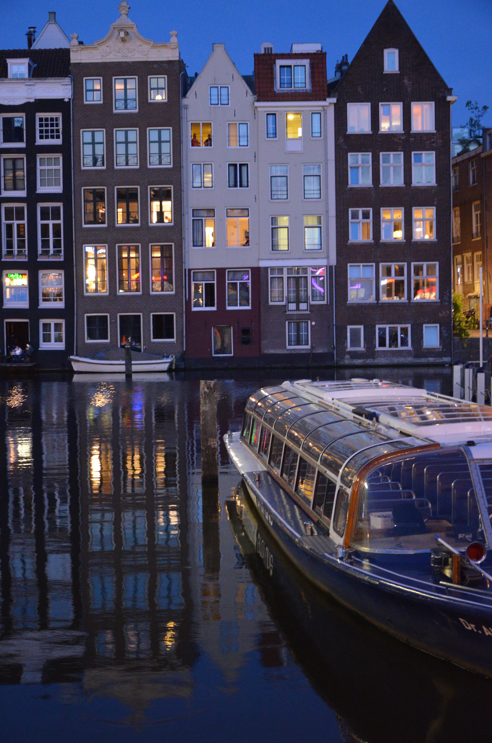 Canale all'imbrunire