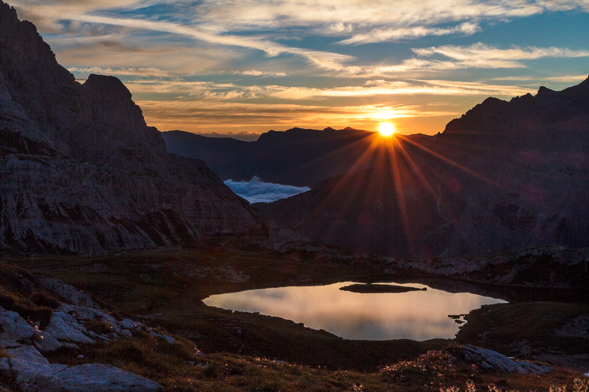 Lago sotto il rif. Locatelli alle Tre Cime di Lavaredo