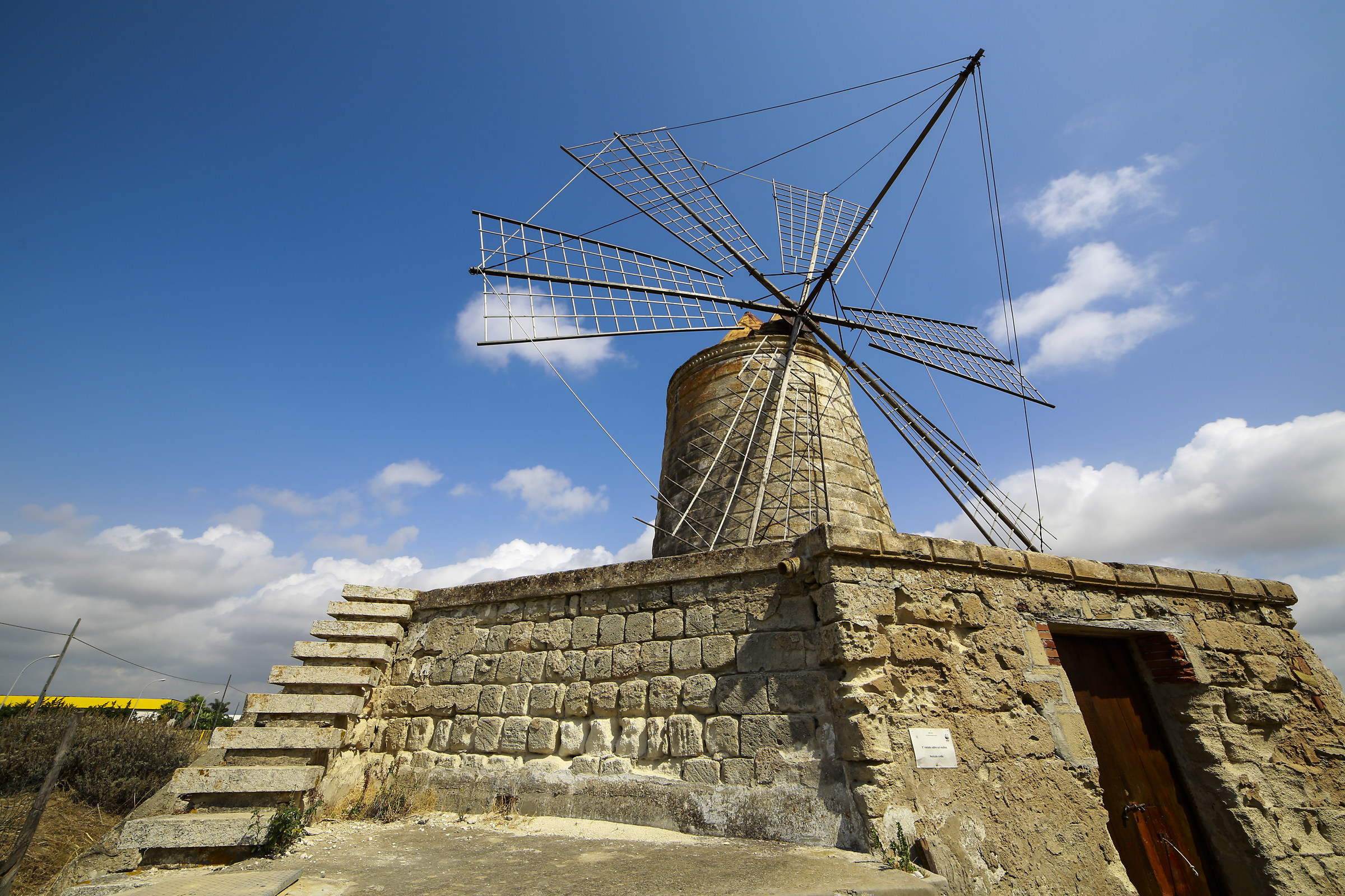 Mill the salt pans of Trapani