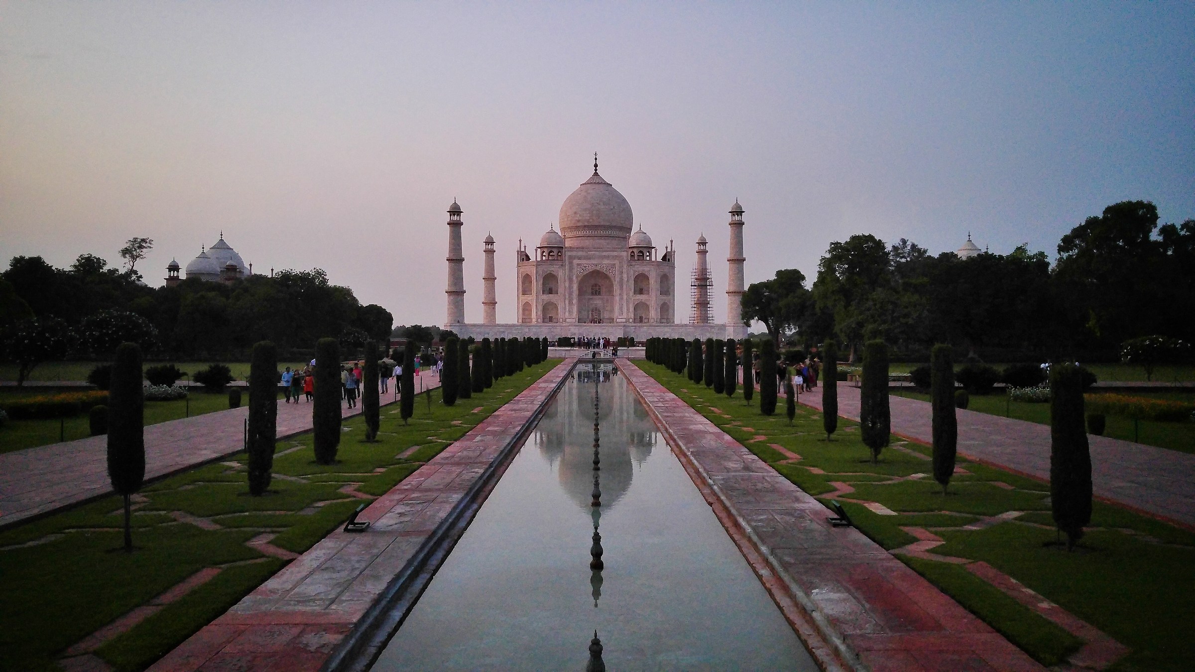 Taj Mahal al tramonto