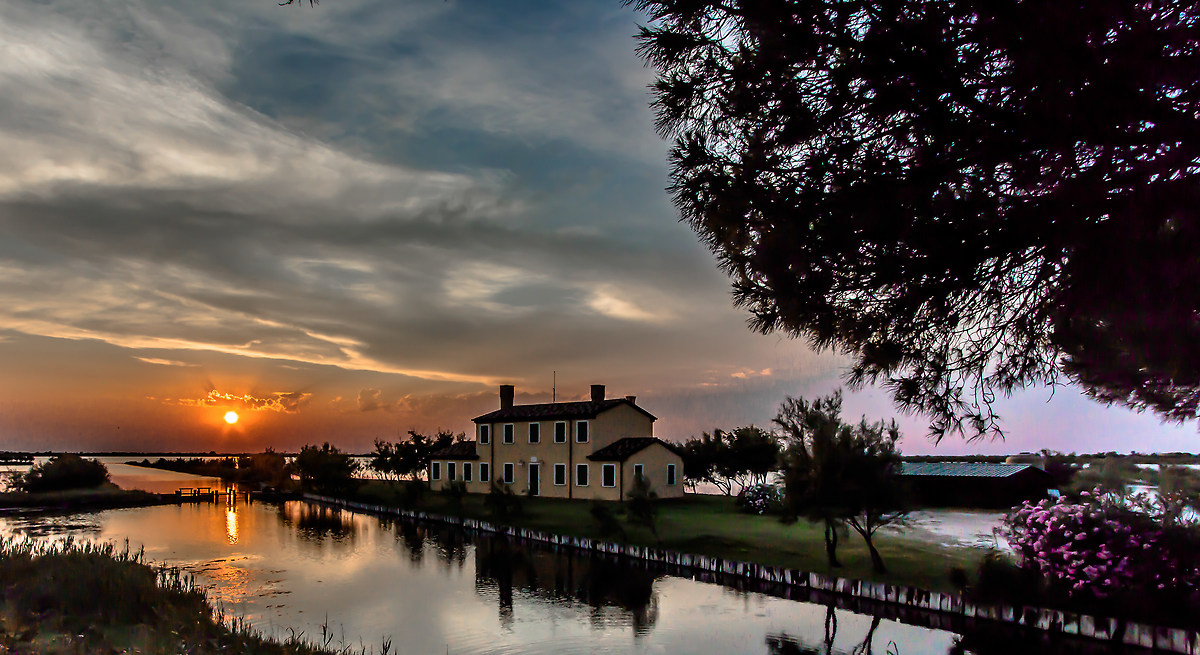 ssss ... soon all to bed