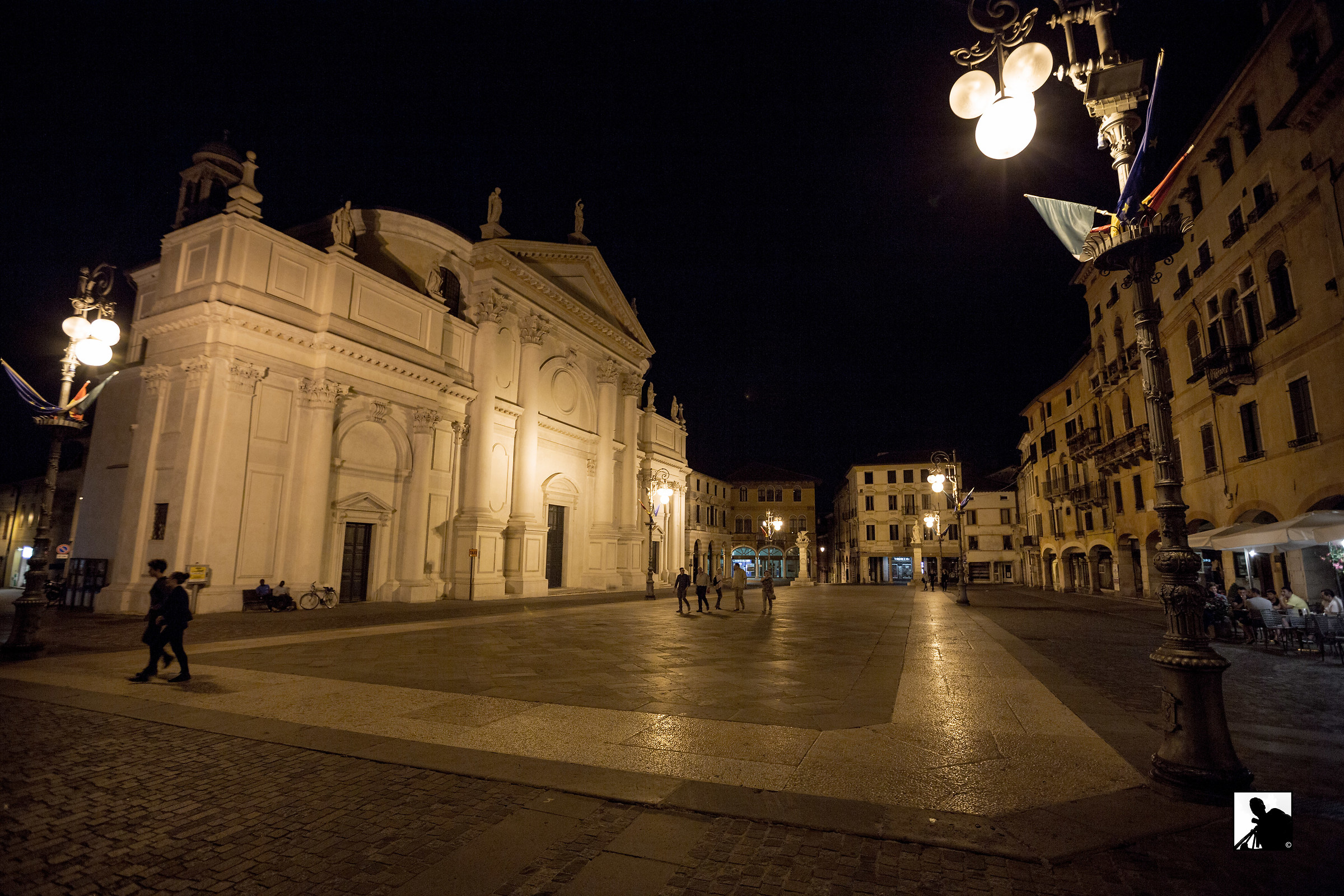 Church of St. Joan (Freedom Square) at night