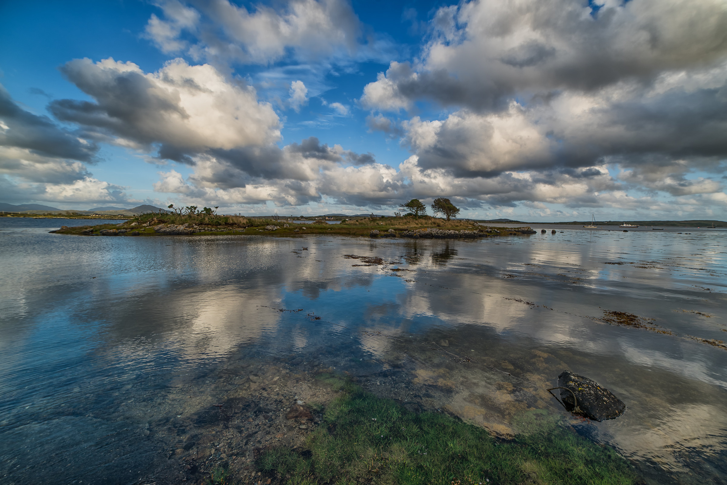 Leaving Roundstone ... suddenly I see a light