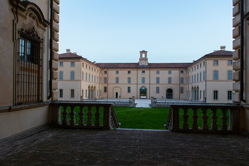Da palazzo Pallavicino