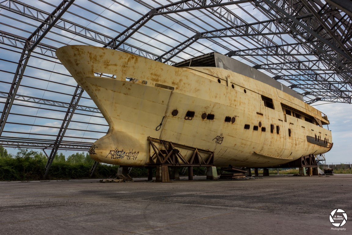 An abandoned ship
