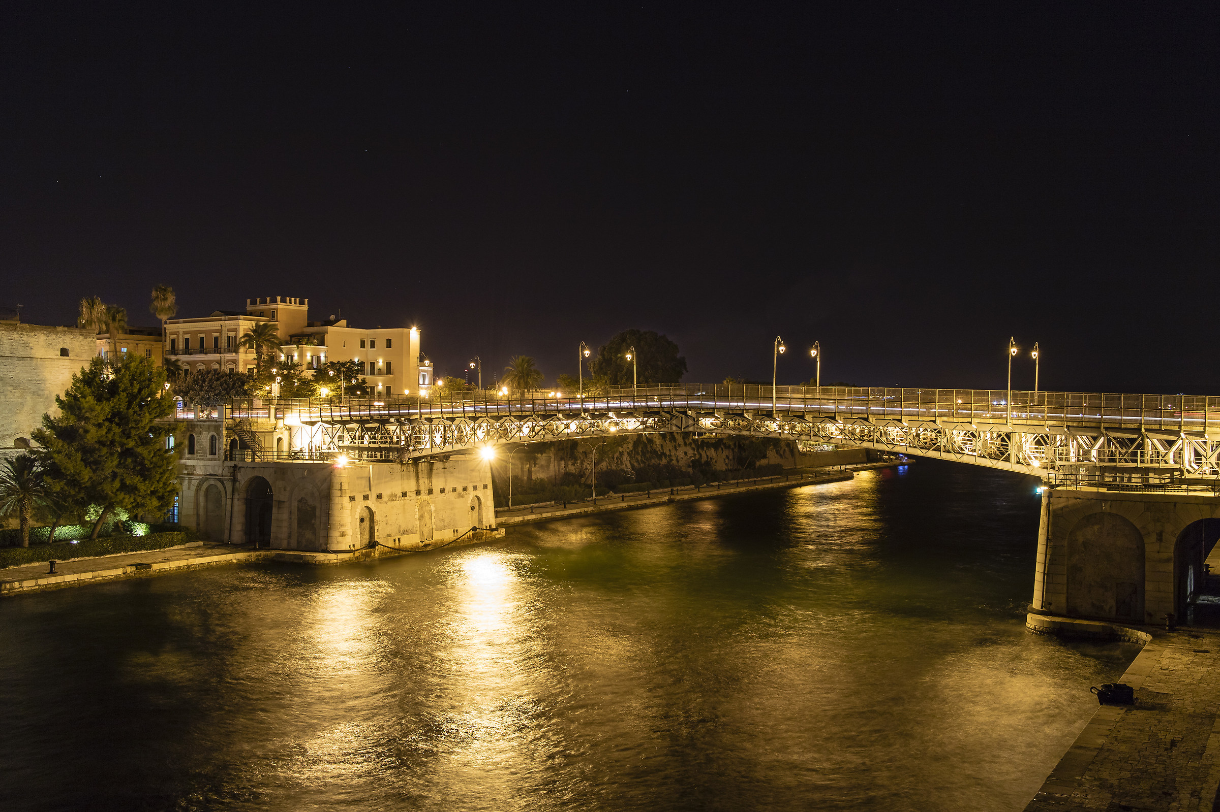 Taranto - Swing bridge