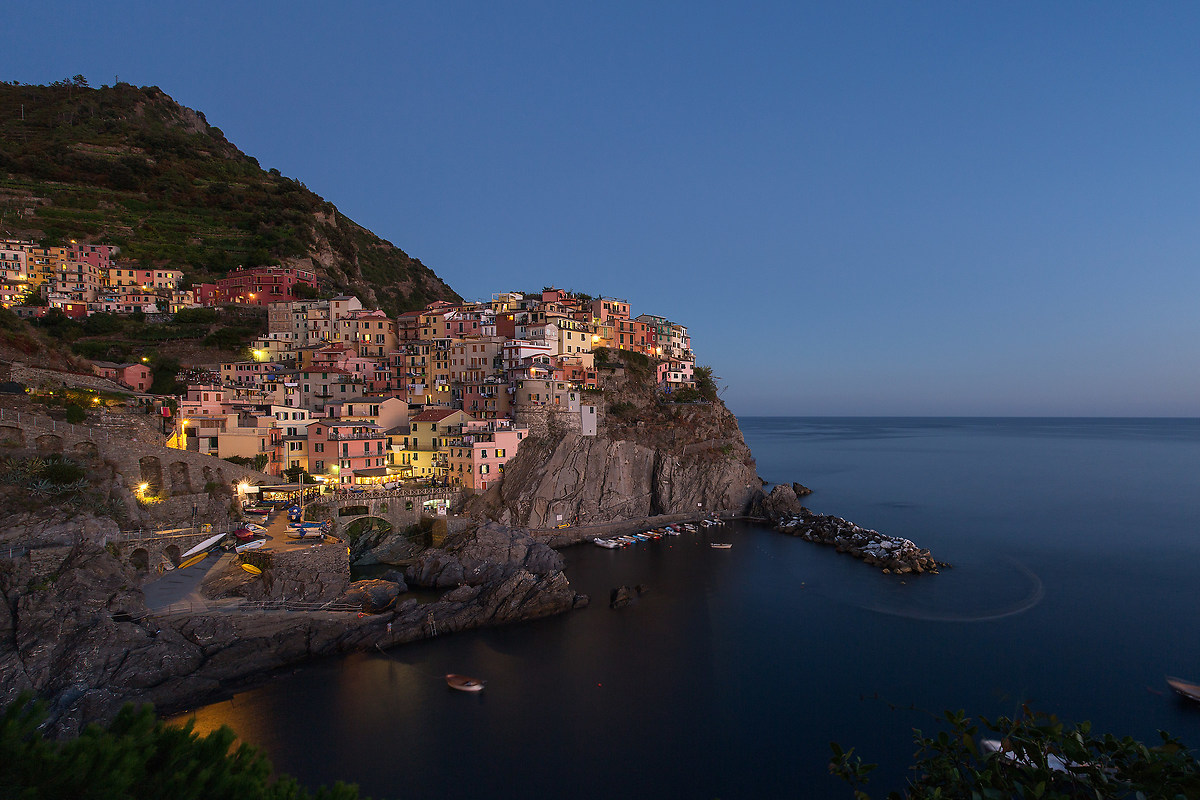 Manarola verso l'ora blu