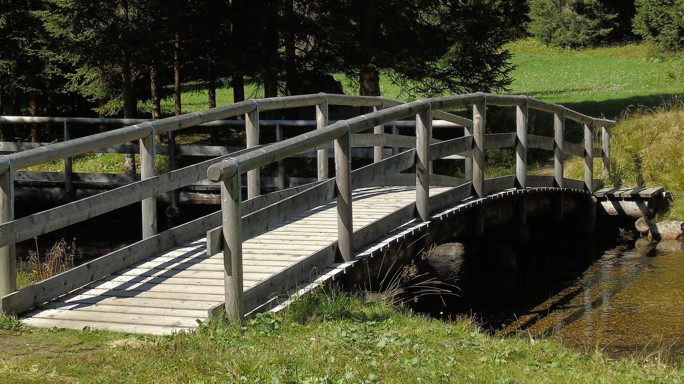 The pond Gares (bl) 1