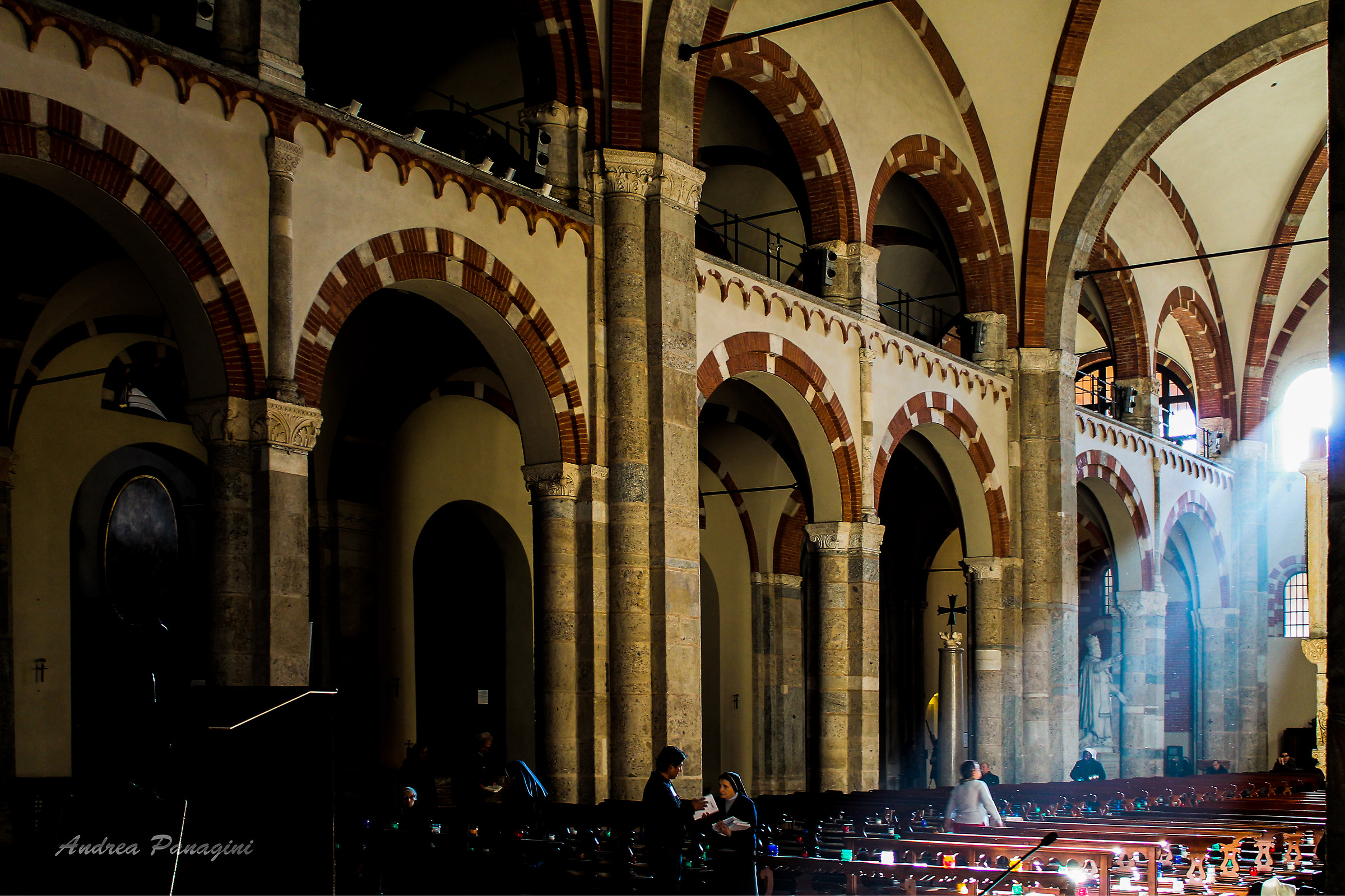 Basilica di Sant'Ambrogio Raddrizzata
