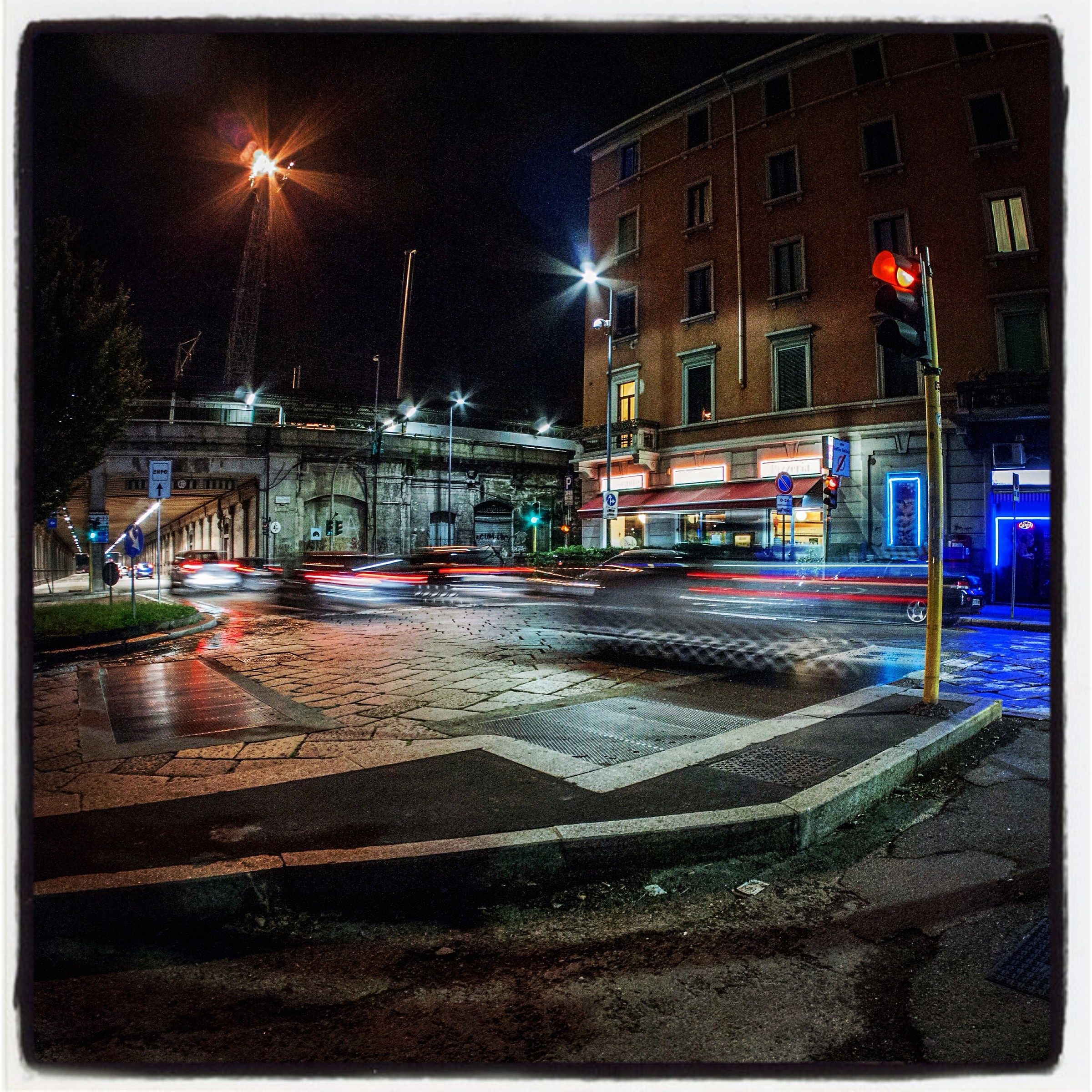 Notturno viale Brianza Mi.
