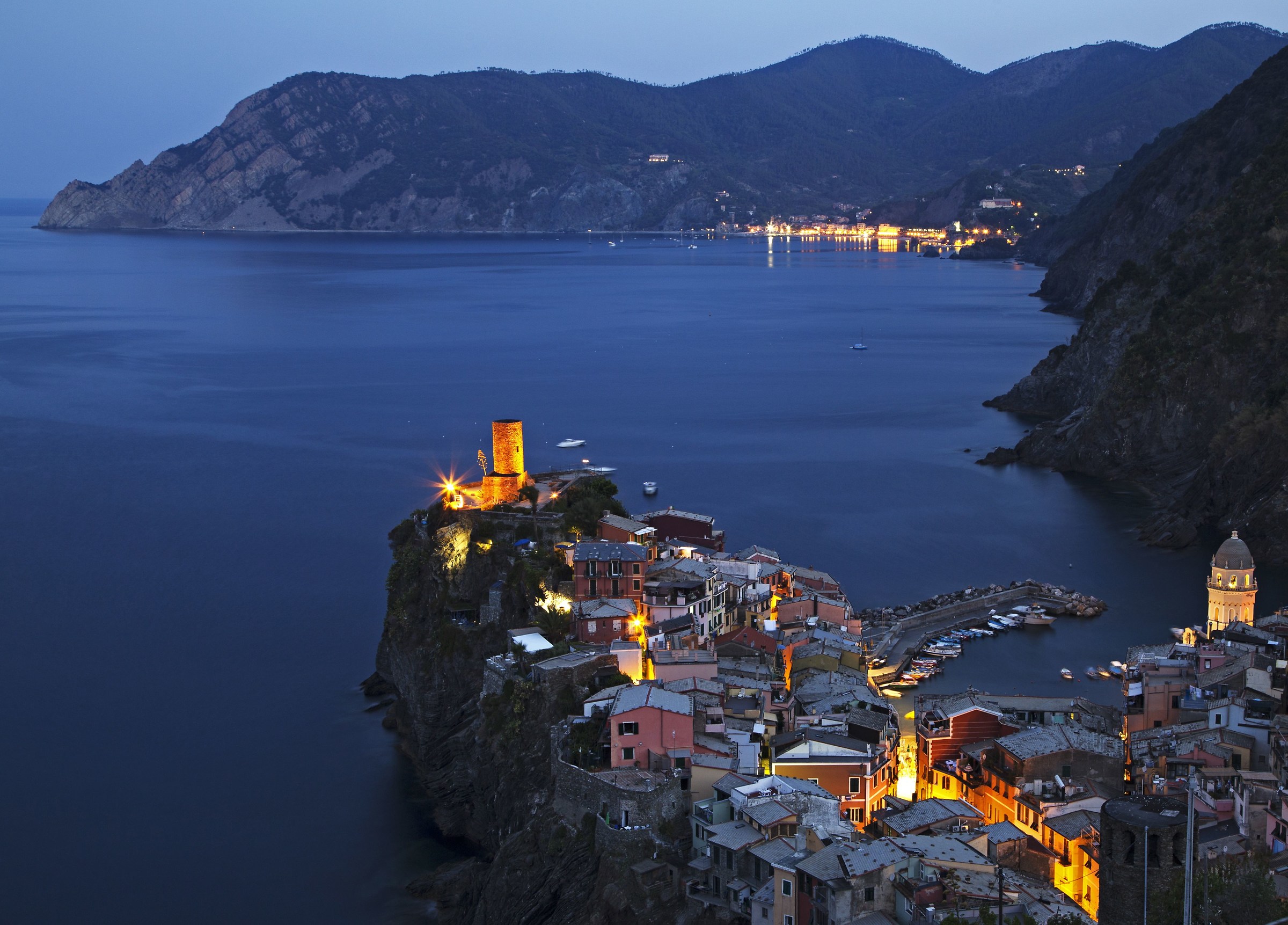 Vernazza awakening 2