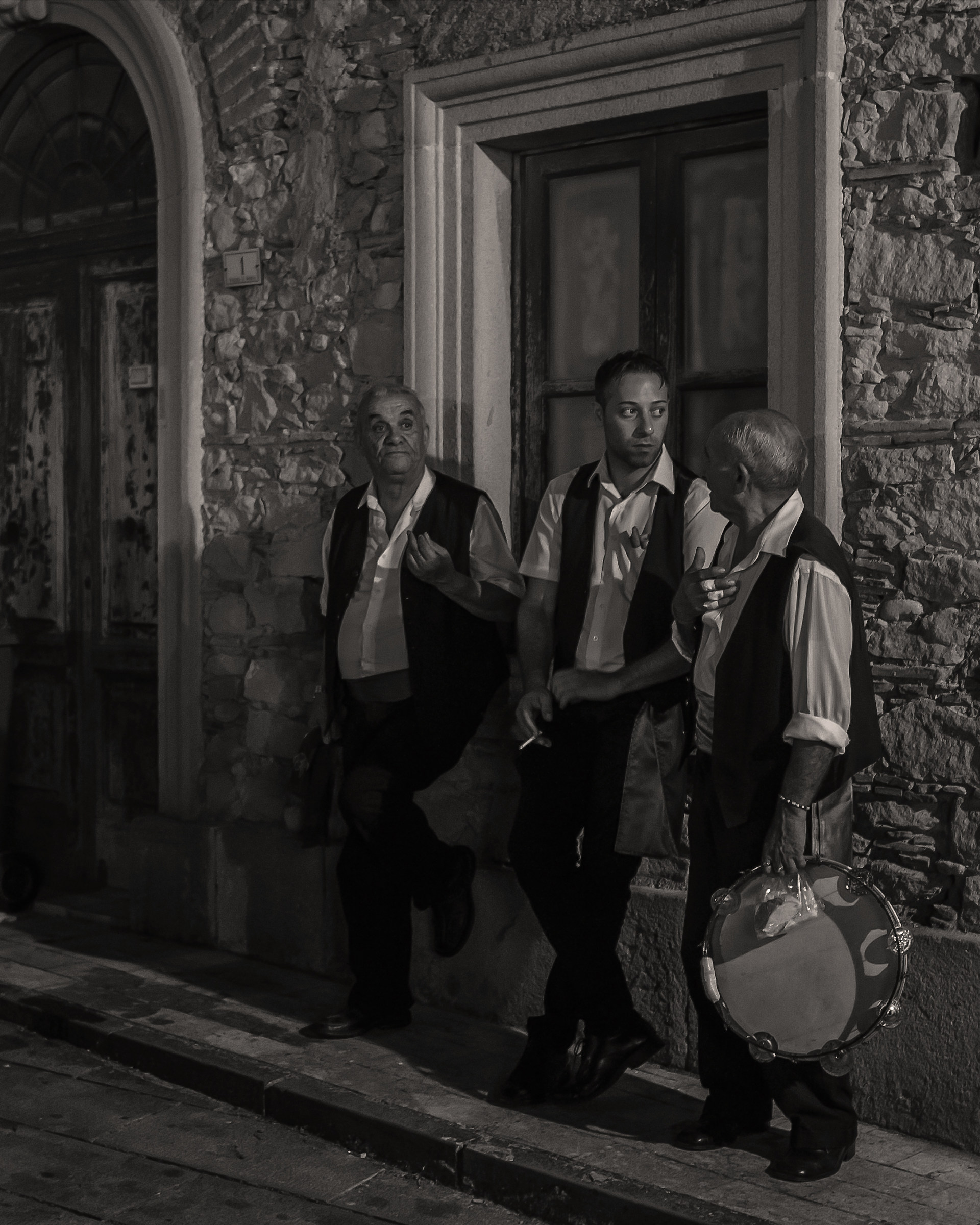 Now n'arripusamu (now you rest)