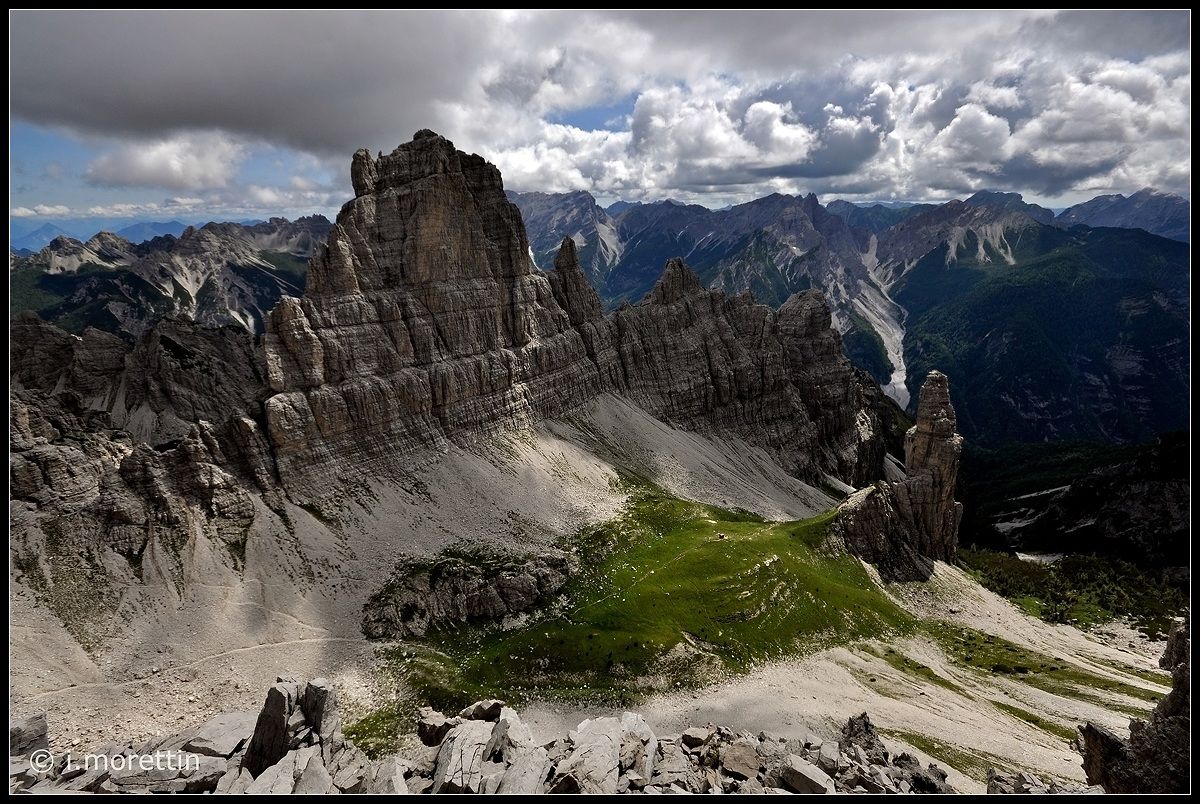 Overture from Emilia Top