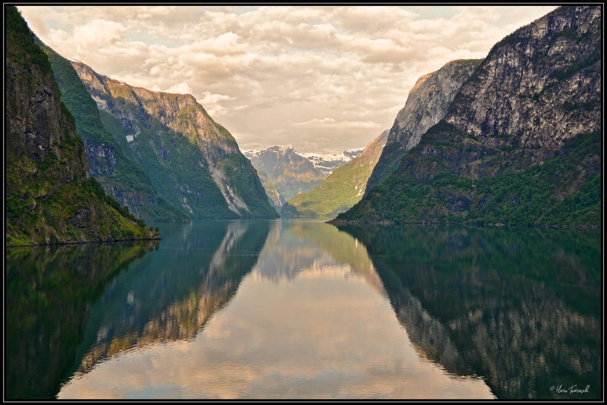 Aurlandsfjord, diramazione del Sognefjord - Norvegia