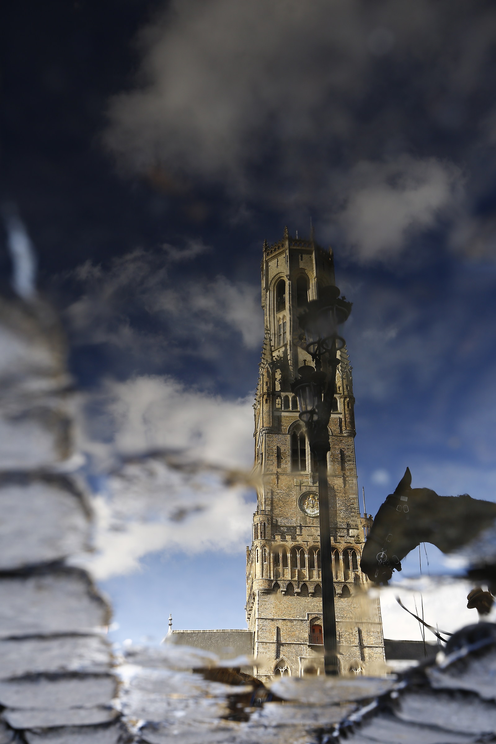 Gent torre rovesciata