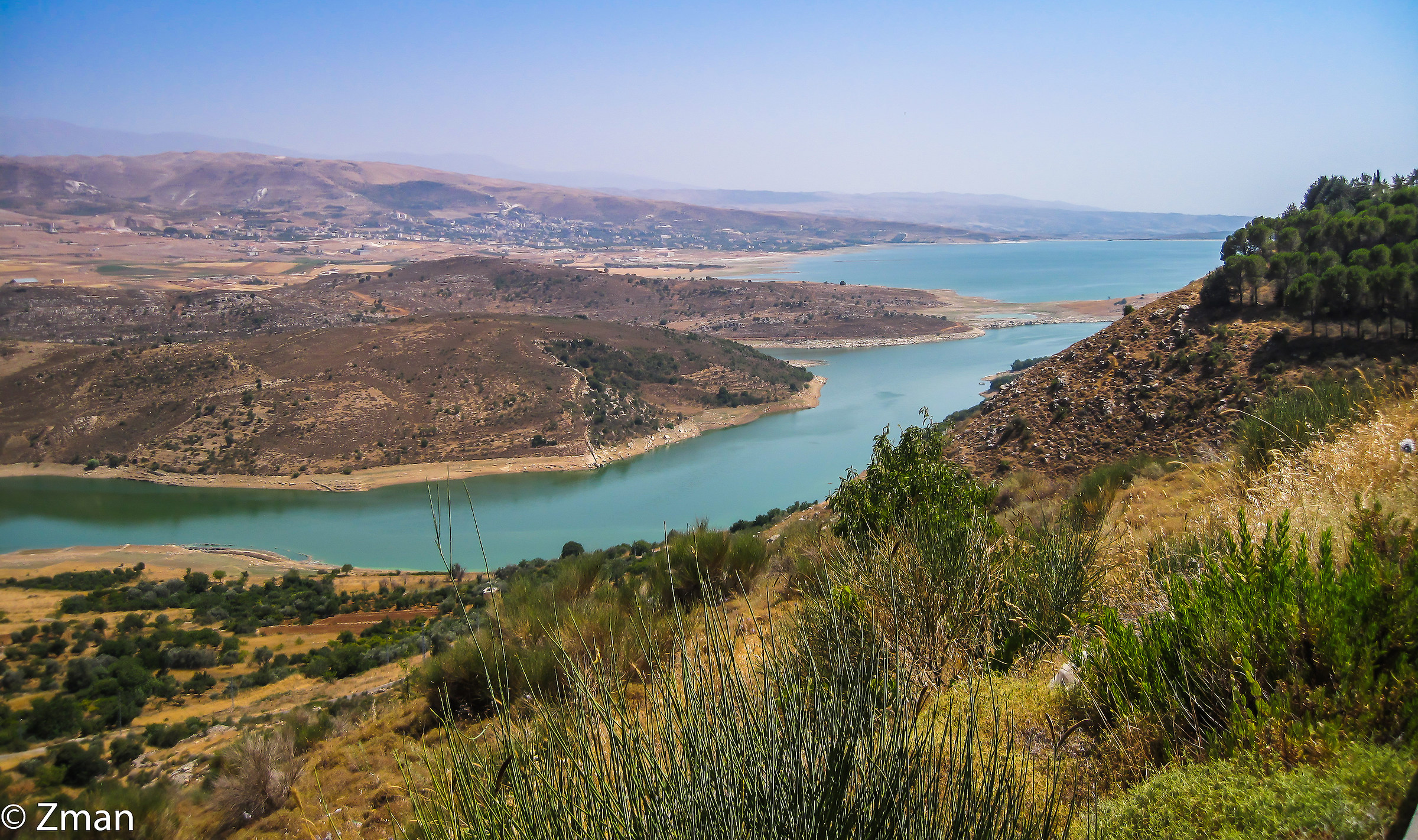 Al Litani Lago