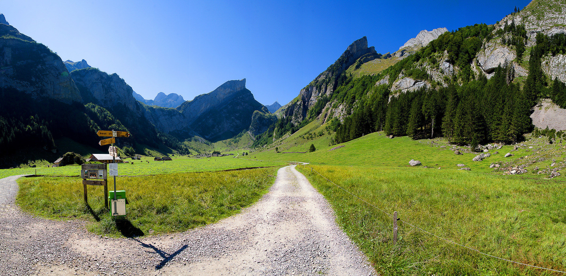Seealpsee , Switzerland