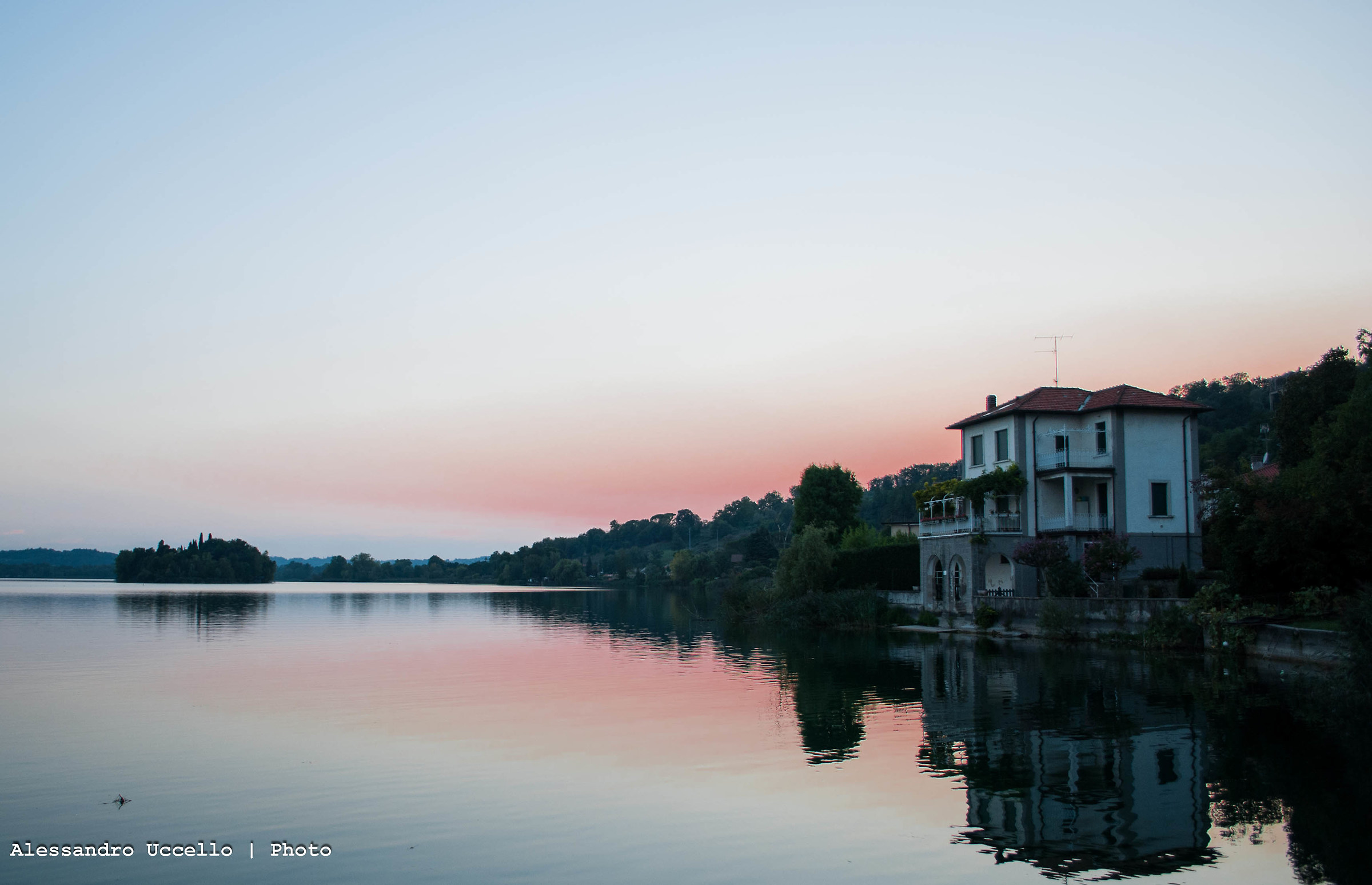 Tramonto sul lago di Pusiano