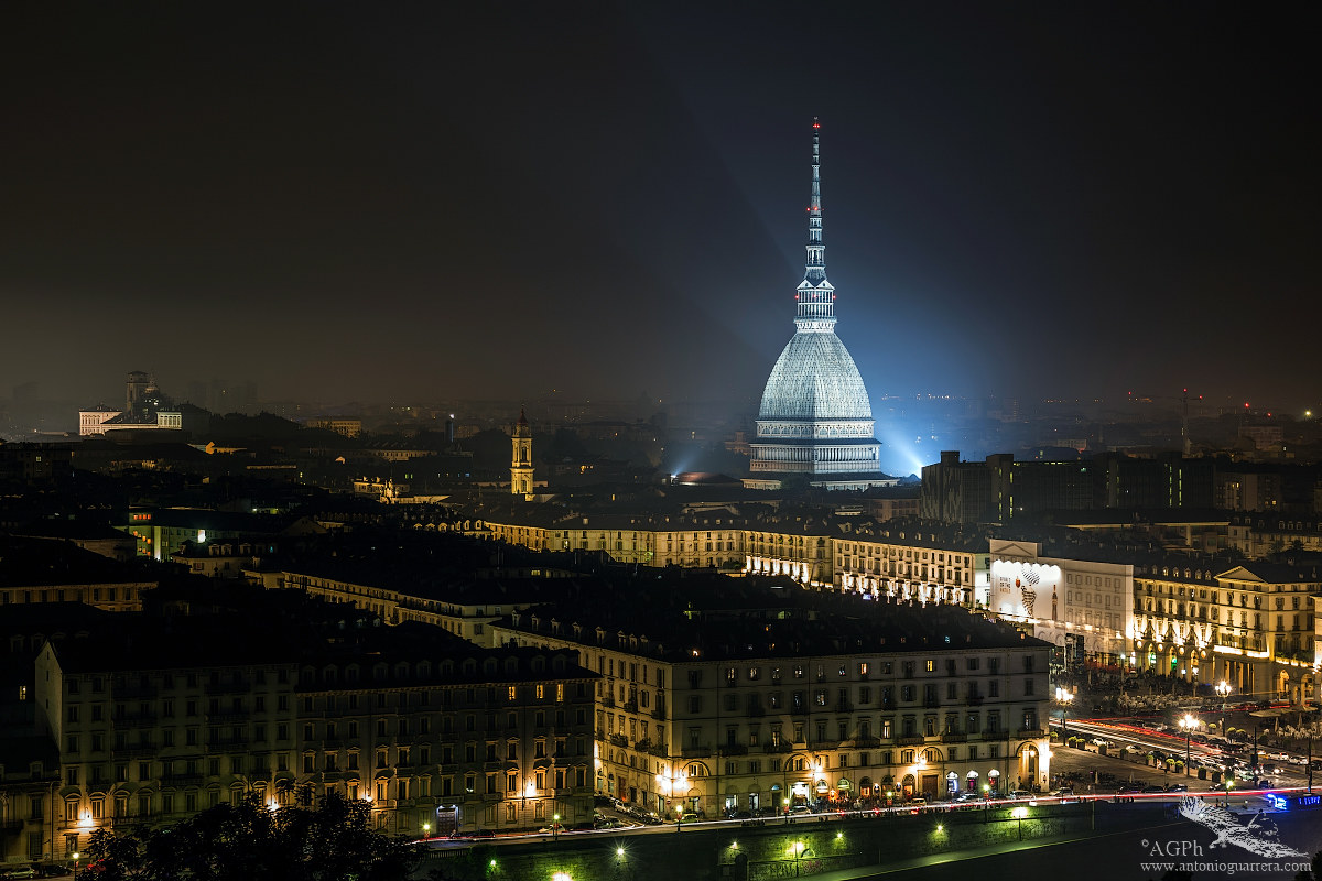 Torino by night