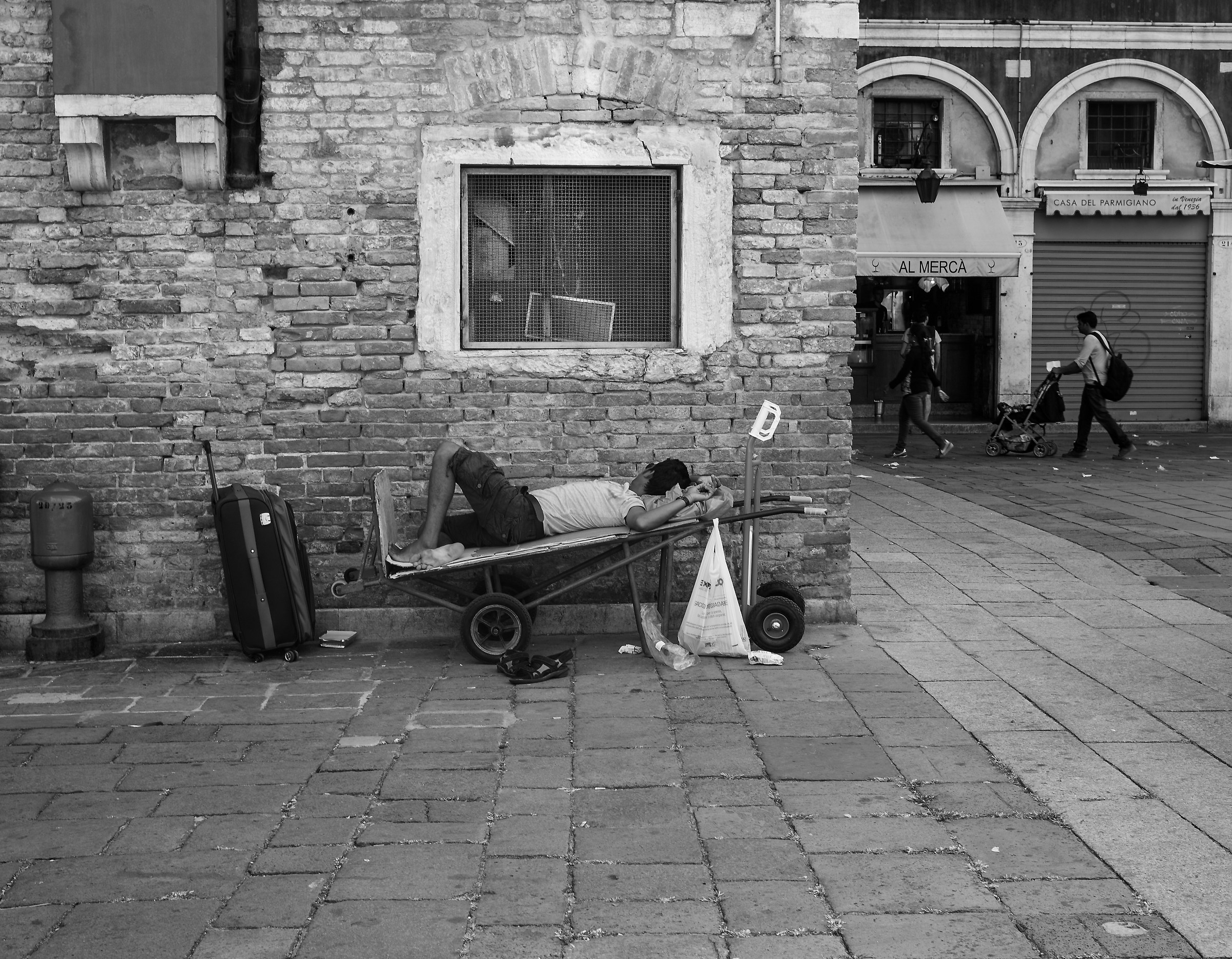 Siesta a Venezia.