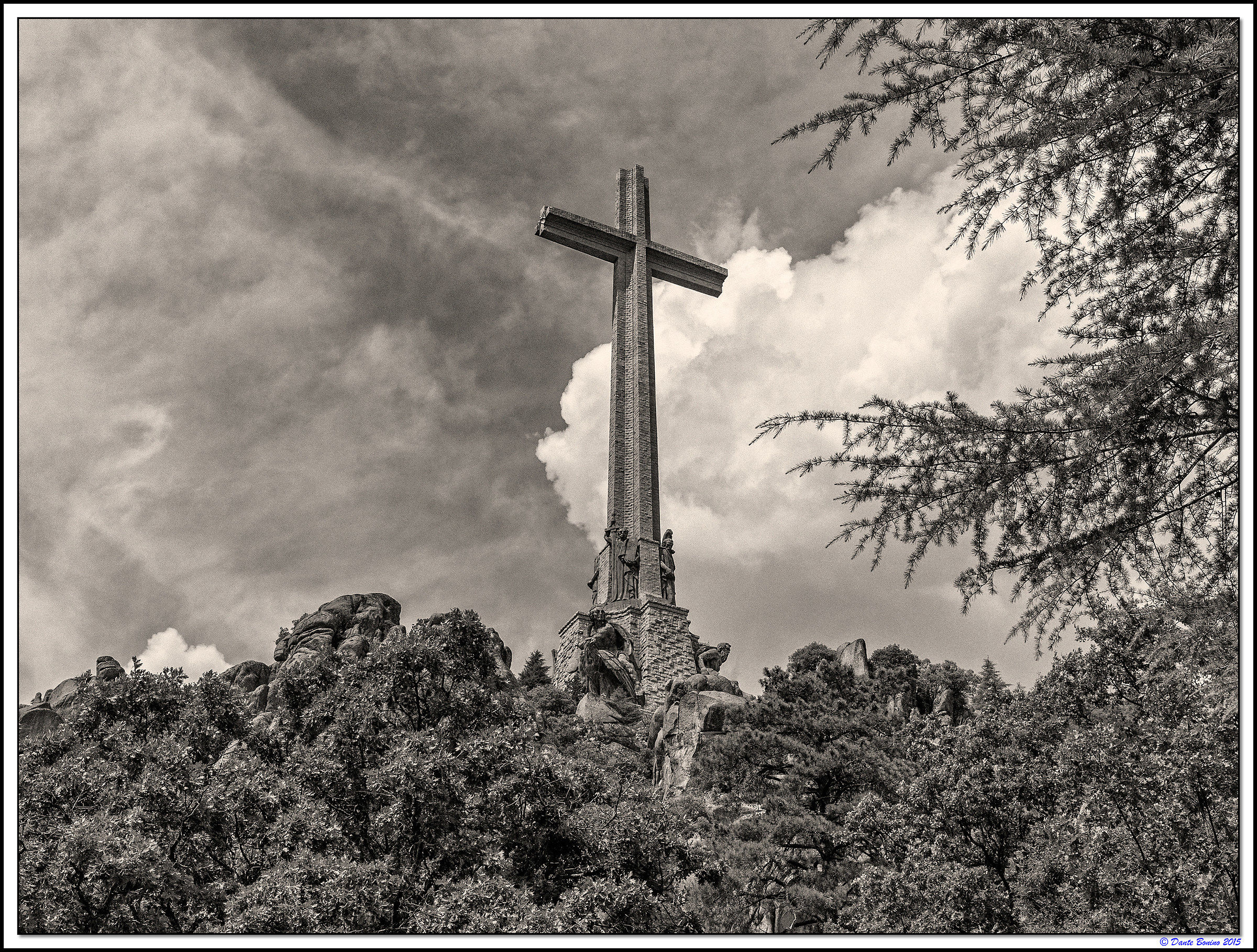Valley of the Fallen: The cross