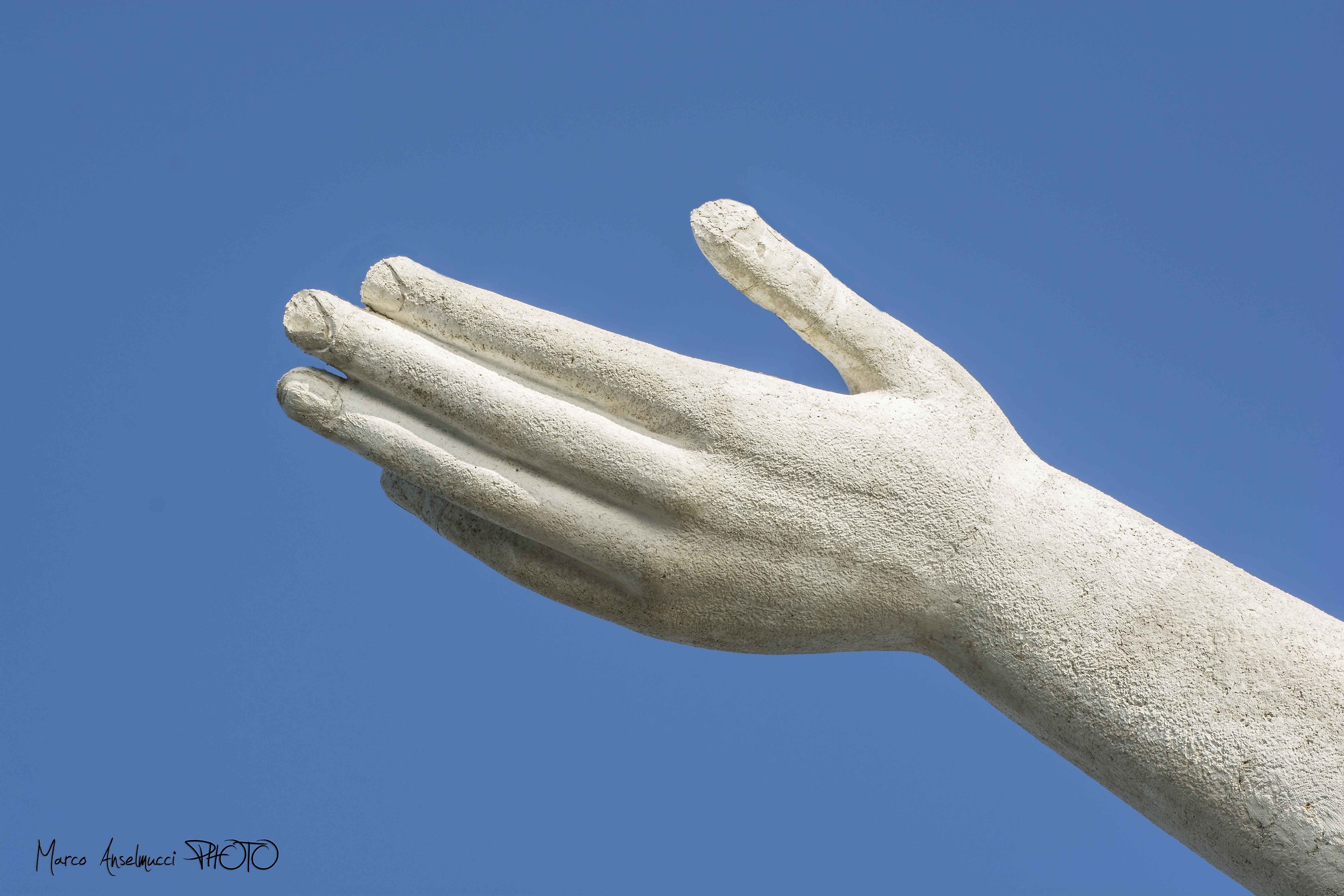 The hand of Christ (Maratea)