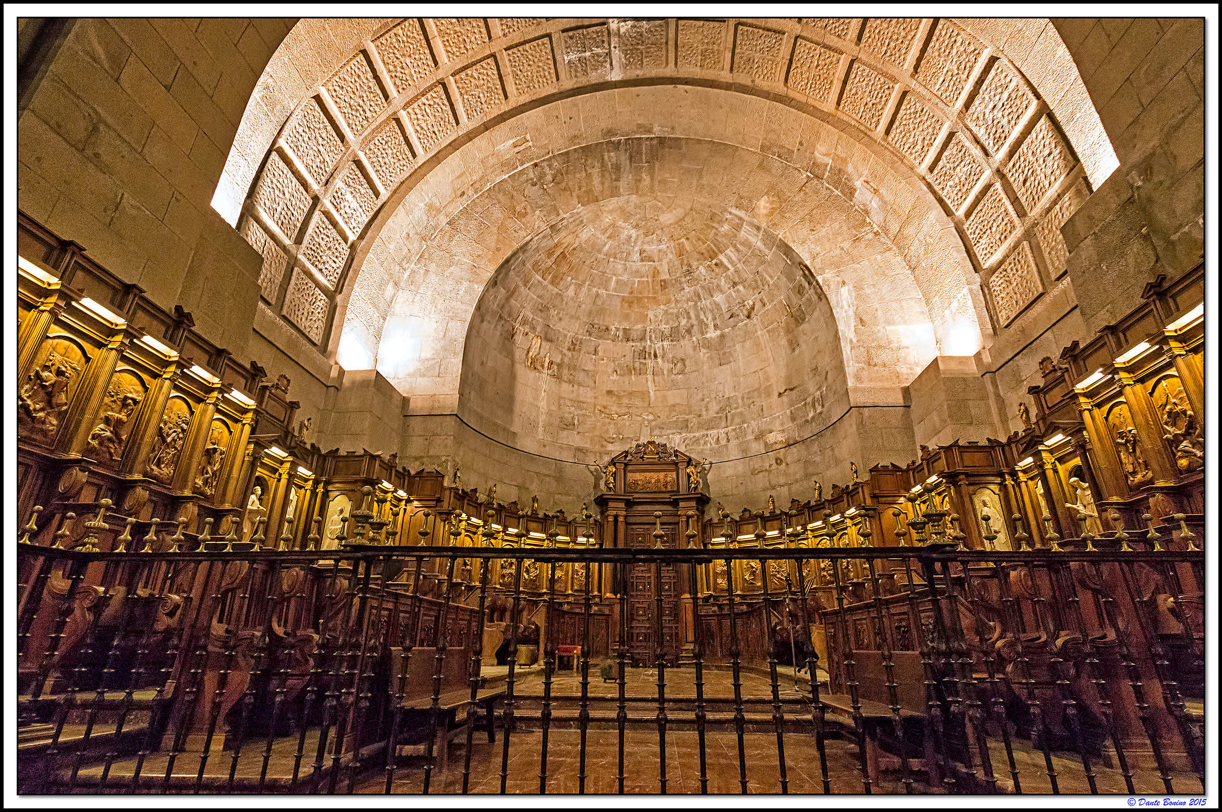 Valle de los Caidos: The Choir