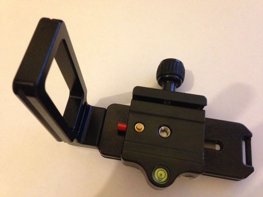 Staffa ad L universale con clamp Sirui mp-20