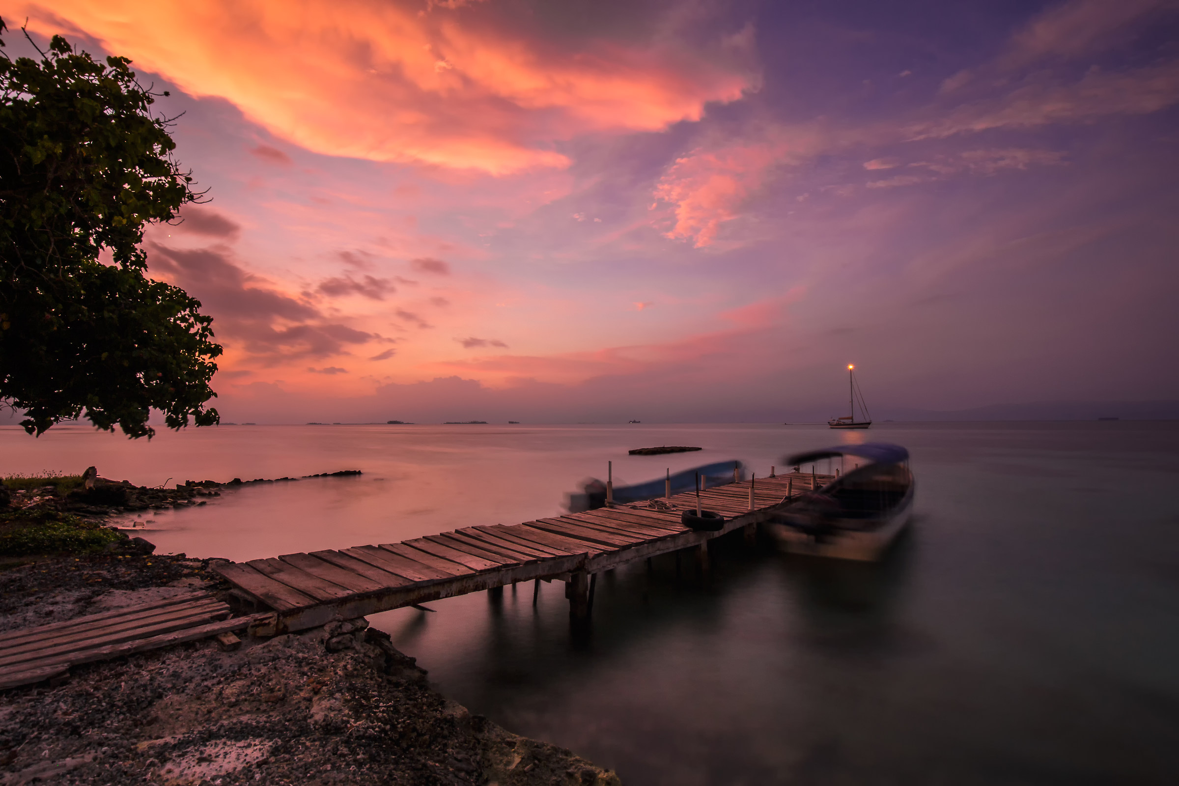 Alba a El Porvenir, San Blas, Panama.
