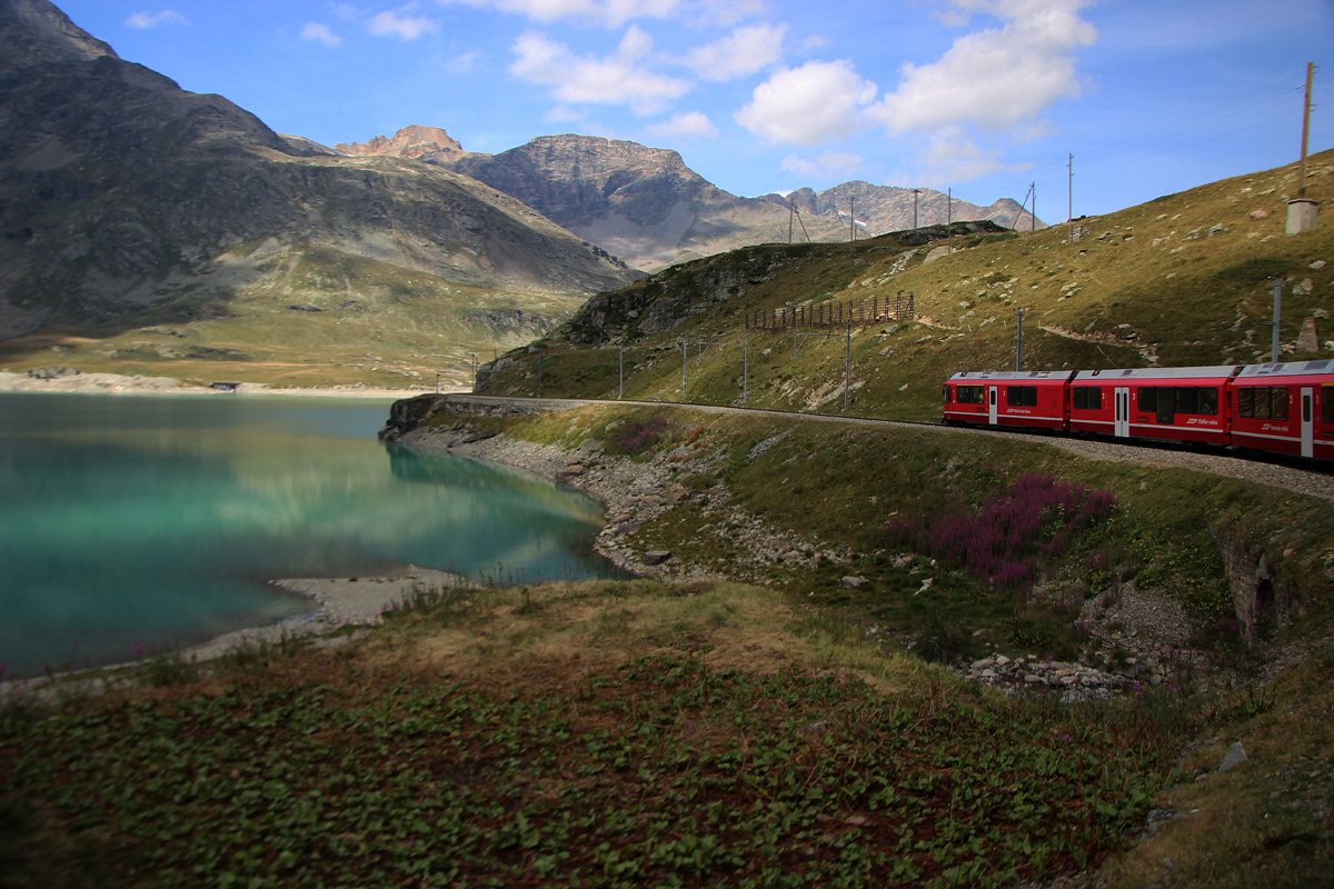 ... And the train goes ...