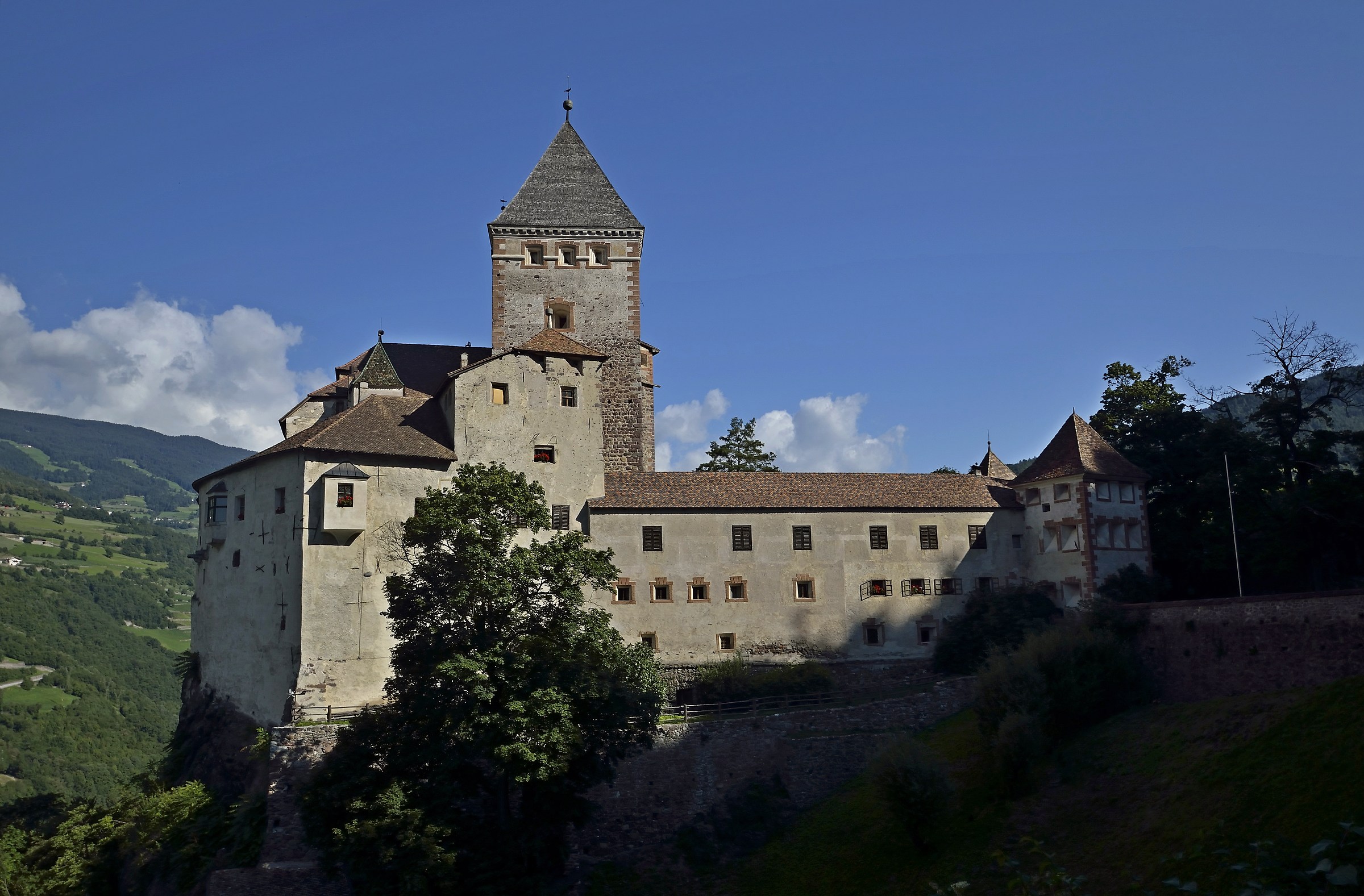 Castello Trotsburg