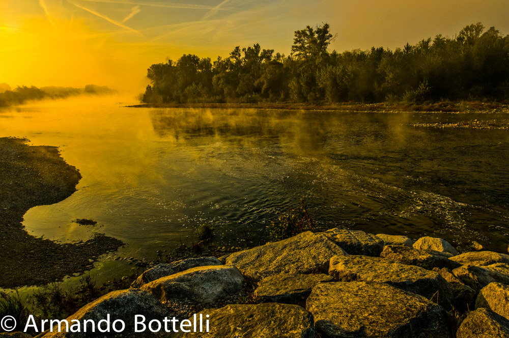 Sunrise on the Ticino at the Magdalene.