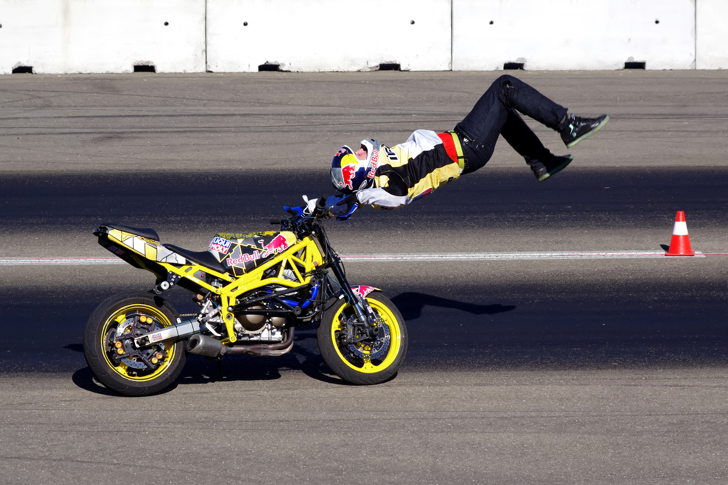 Sembra una caduta...