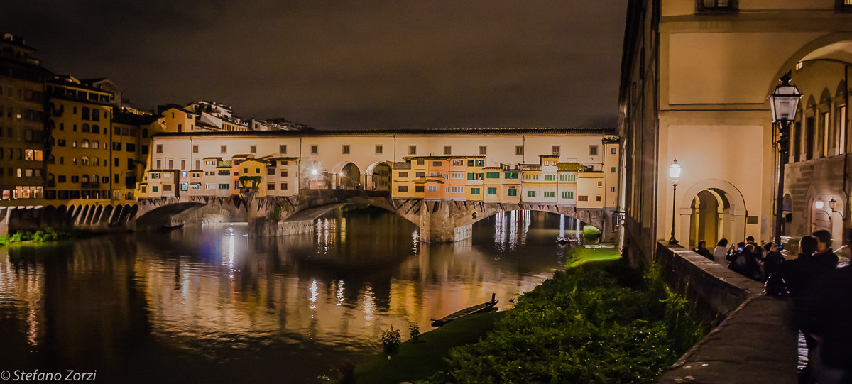 Florence - Ponte Vecchio by night
