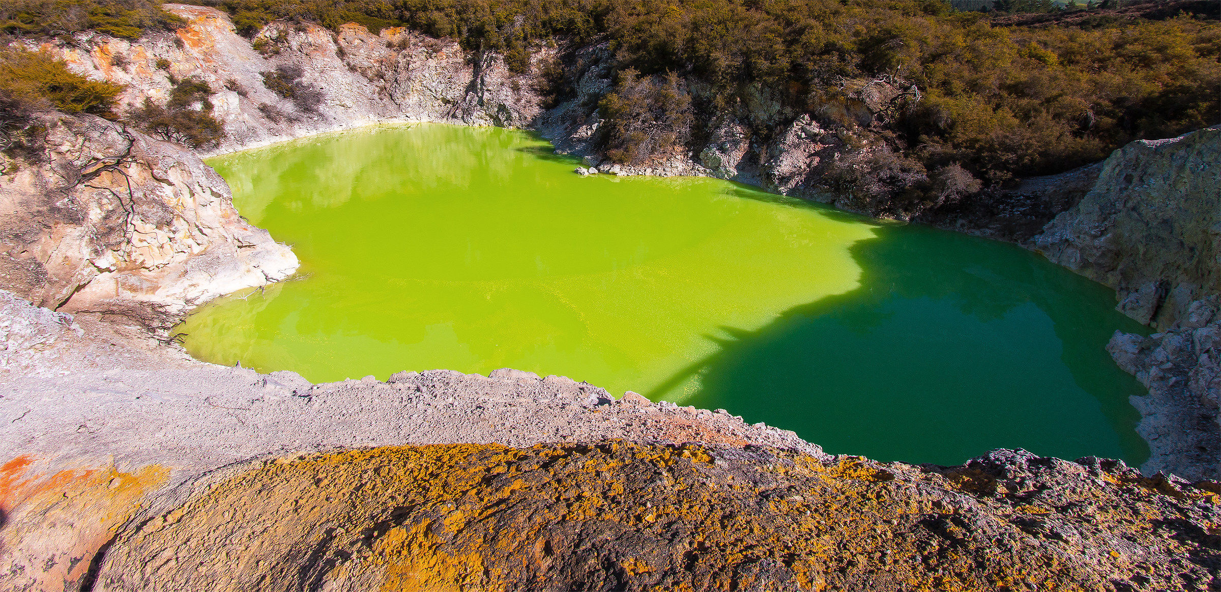 Sulphur pool