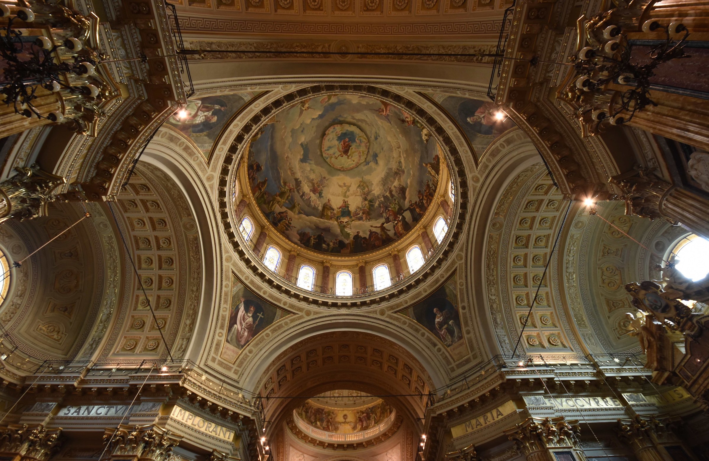 Maria Ausiliatrice interno 2