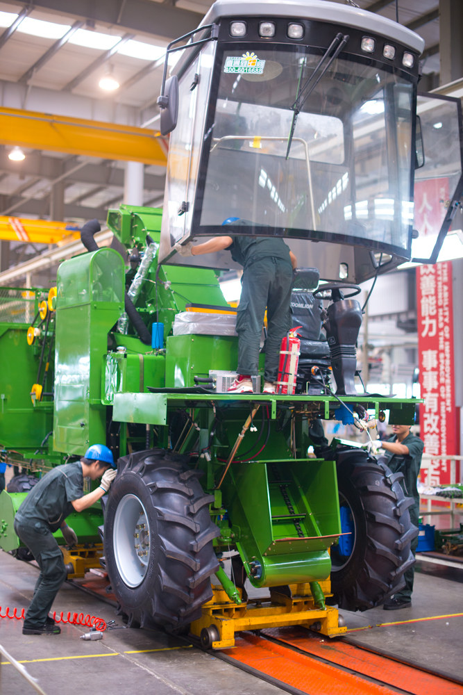 Large machines for agriculture